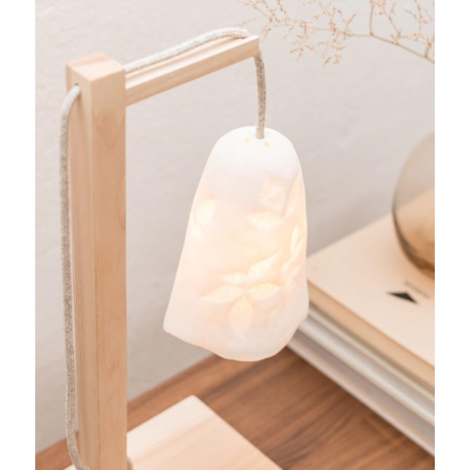 Lampada da terra Campanula in Oak Oak naturale e porcellana di Frau Caze in vendita 4