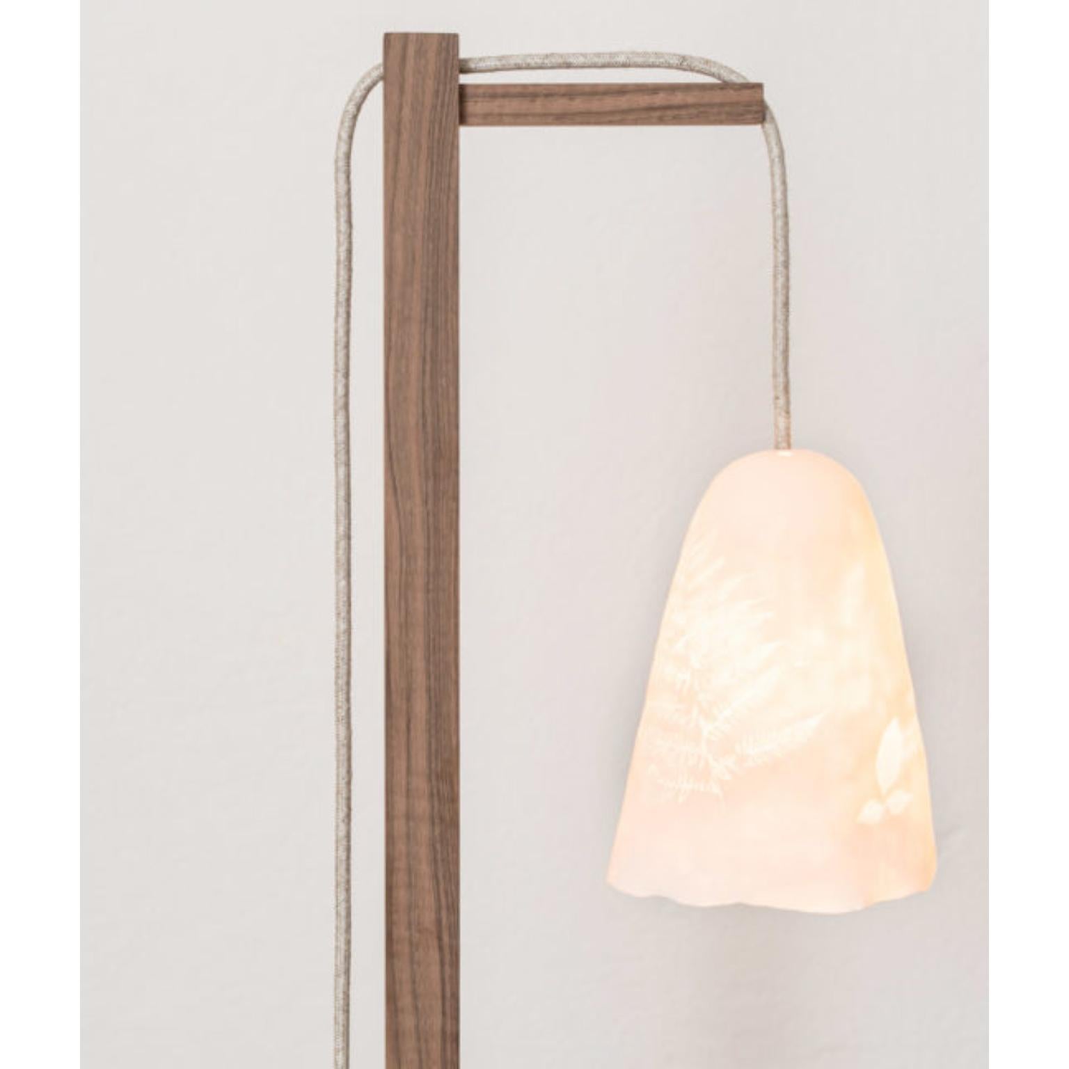 Lampada da terra Campanula in Oak Oak naturale e porcellana di Frau Caze In condizioni Nuovo in vendita a Geneve, CH