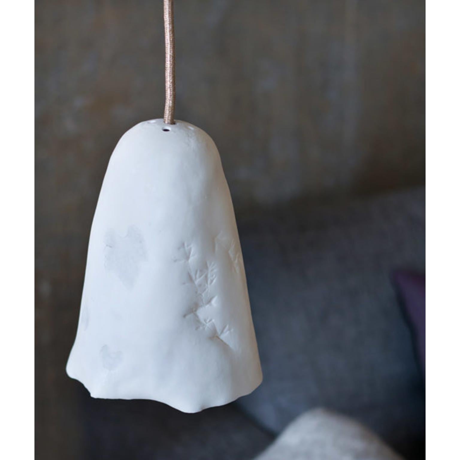 Campanula Pendant Lamp in Porcelain by Frau Caze
Dimensions: Ø 15 x H 19 cm.
Materials: Oak, porcelain, and cord.

Dimensions may vary. Please contact us.

Lamp Campanula was developed in a wonderful collaboration with ceramist Heidi