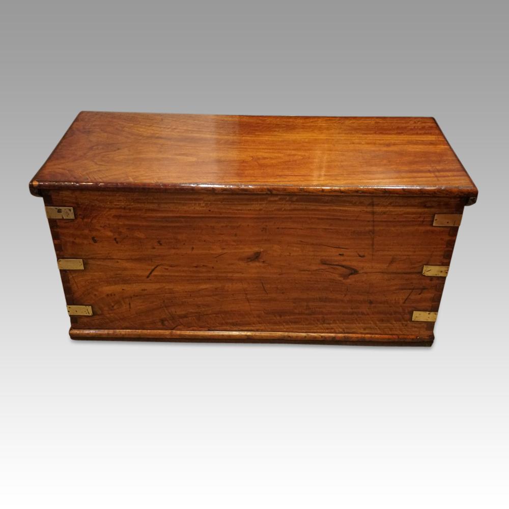 Camphor wood campaign chest For Sale 3