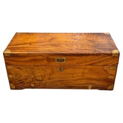 Baúl de madera de alcanfor