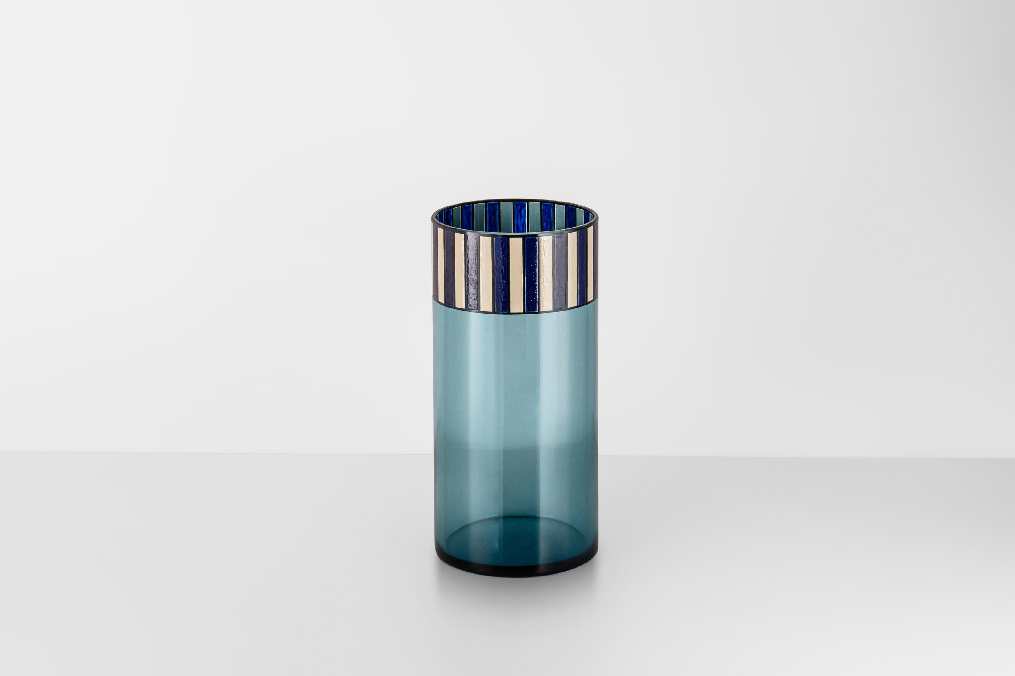 CAMPI, vasi in vetro con decorazione a smalto sulla superficie in vendita 8
