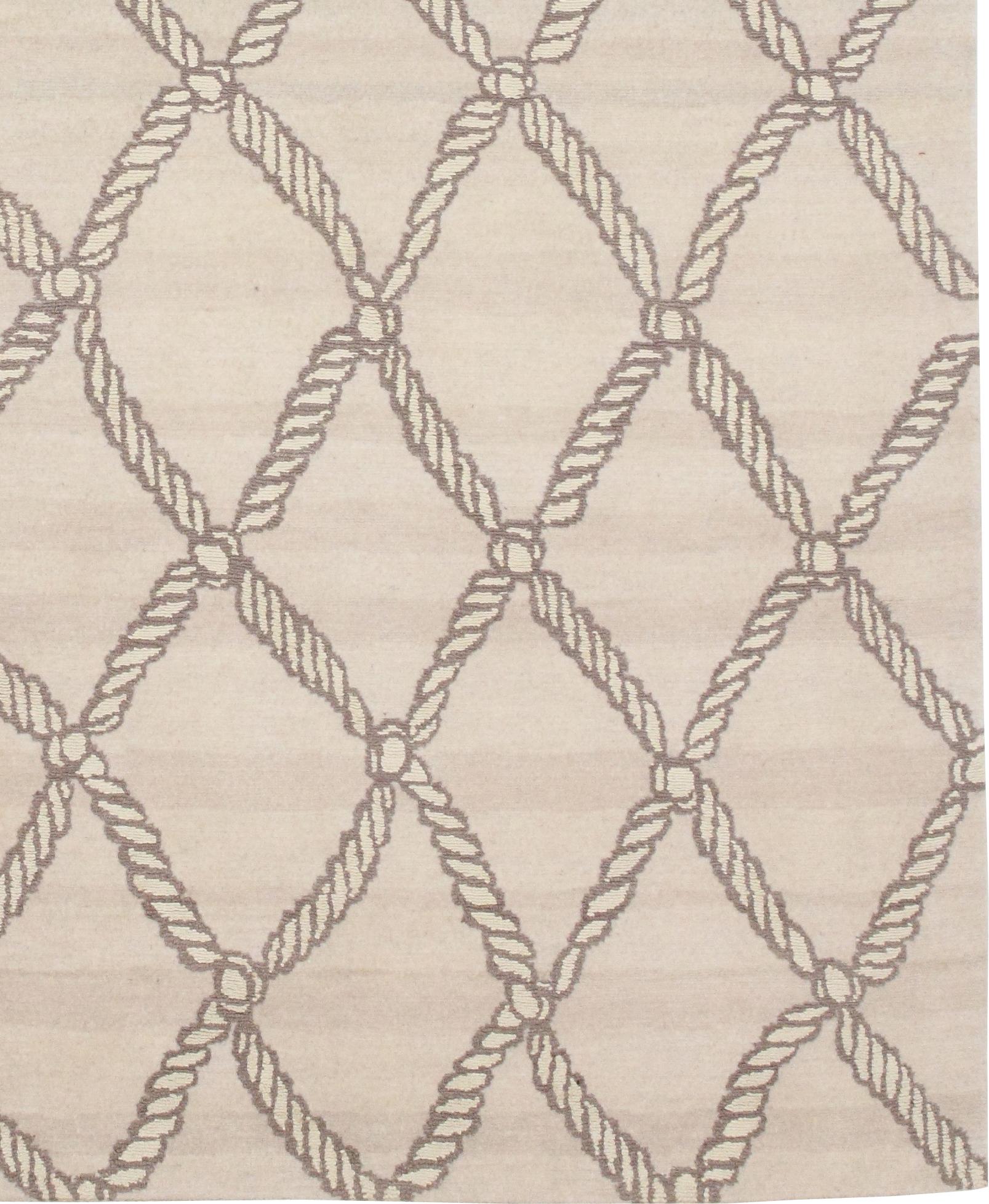 Campion Platt - 'Big Catch' Teppich 6' x 9'

MATERIAL: 90% Wolle und 10% Seide


