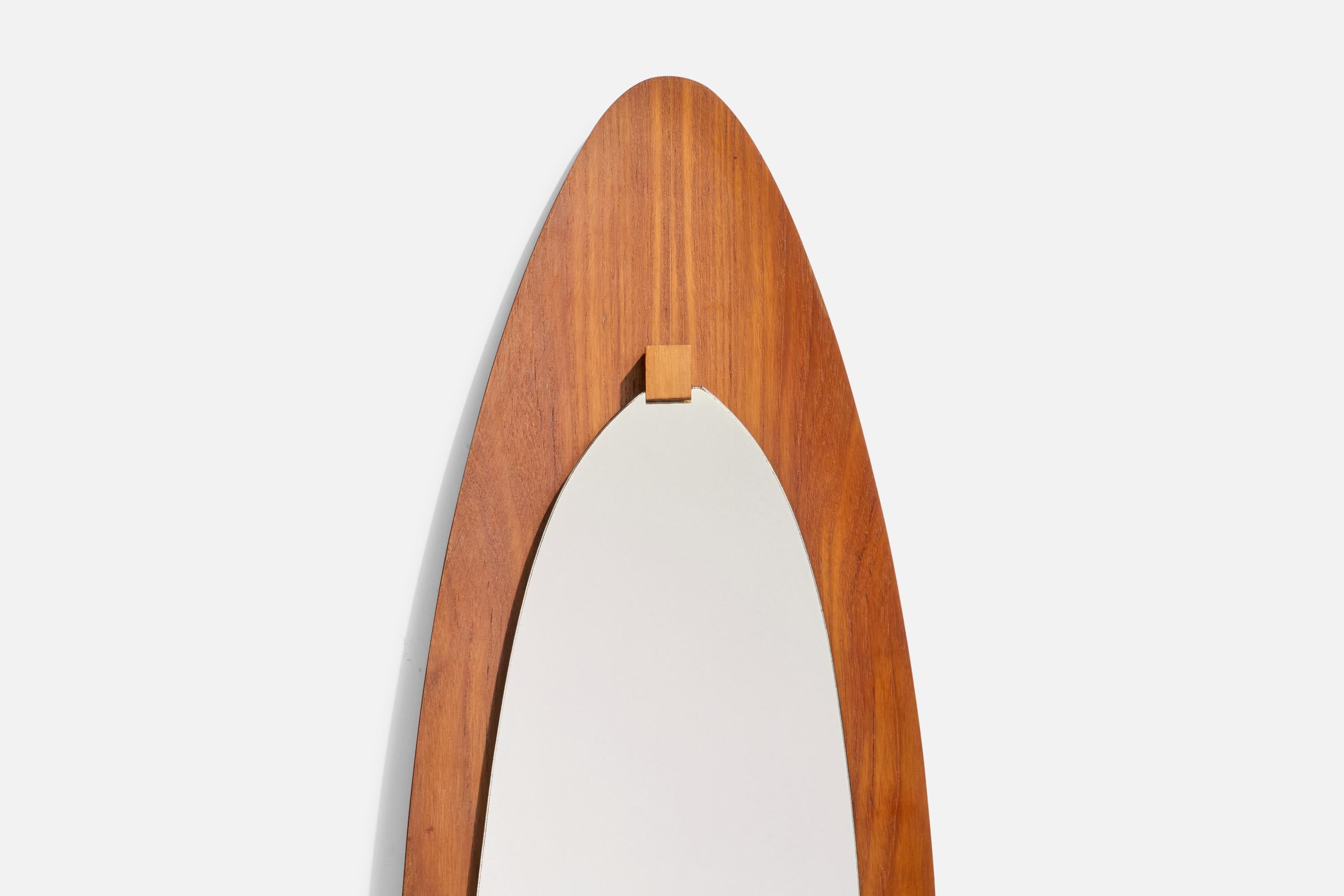 Campo & Graffi 'Attributed', Wall Mirror, Teak, Mirror Glass, Italy, 1950s In Good Condition For Sale In High Point, NC