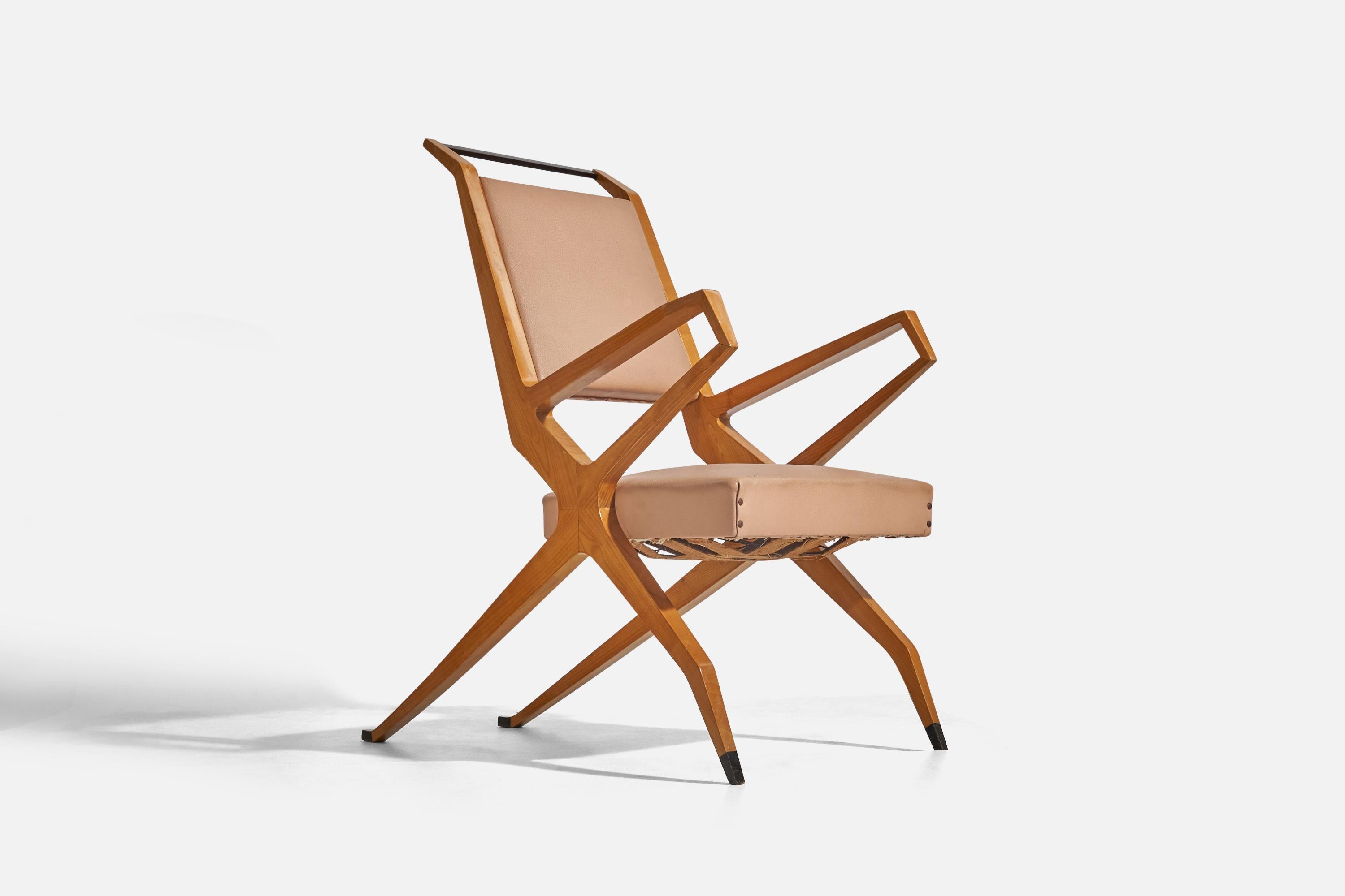 Campo & Graffi Atribución, Sillas de salón, Fresno, Madera, Vinilo, Latón, C. 1955 Italiano en venta
