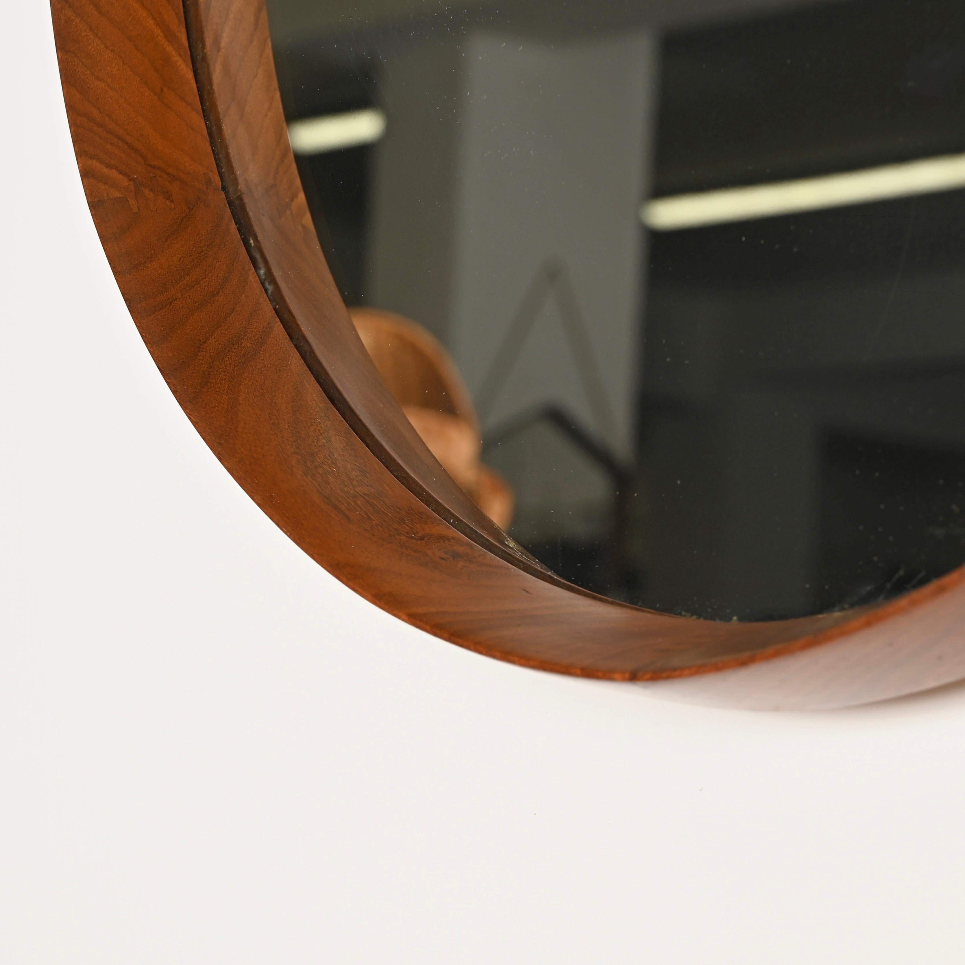 Campo & Graffi Italian Round Mirror in Walnut and Leather Signed by Cantu, 1960s For Sale 4