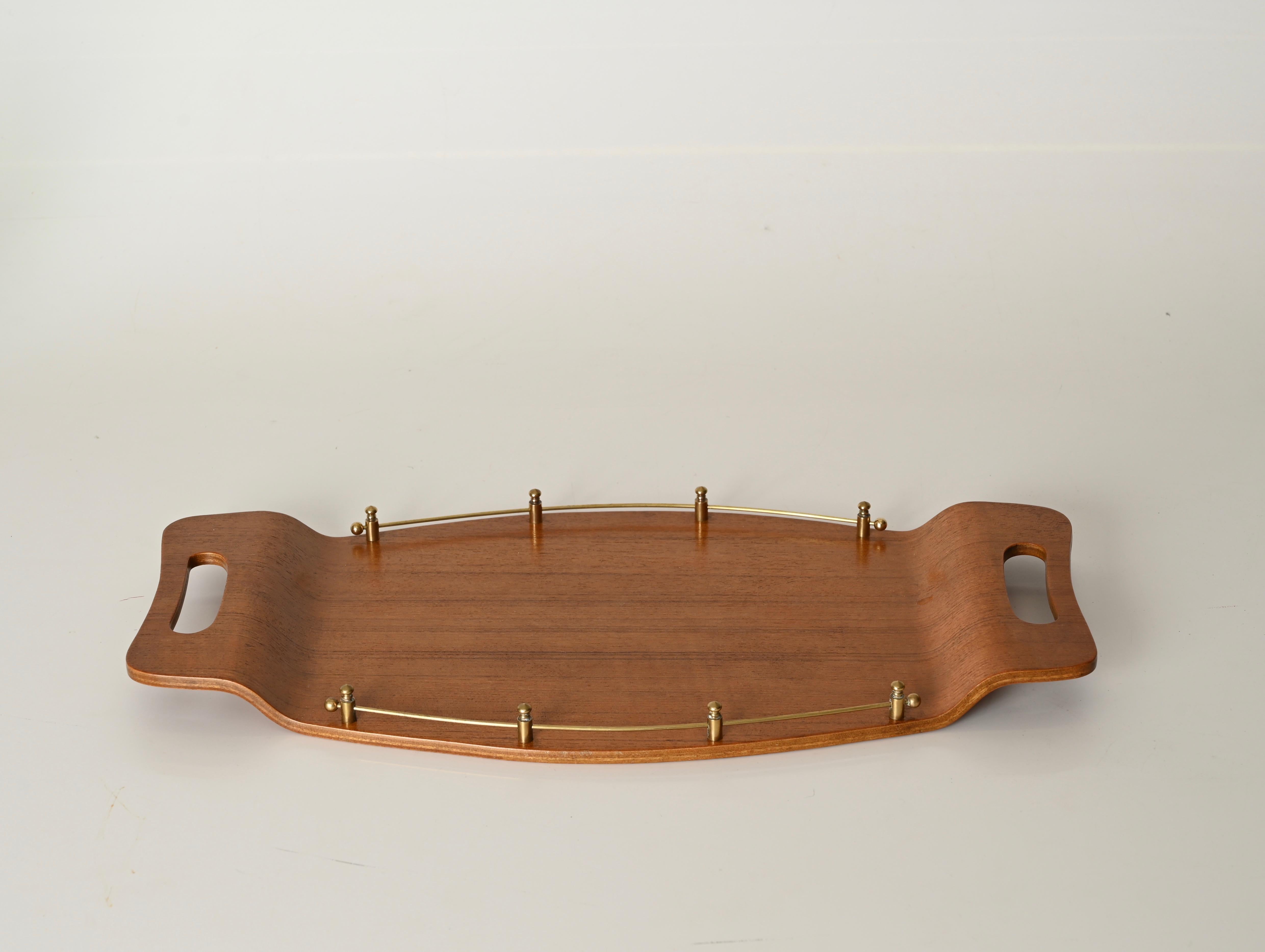 Vassoio da portata Campo & Graffi in teak curvato e ottone, Italia, anni '50 in vendita 8