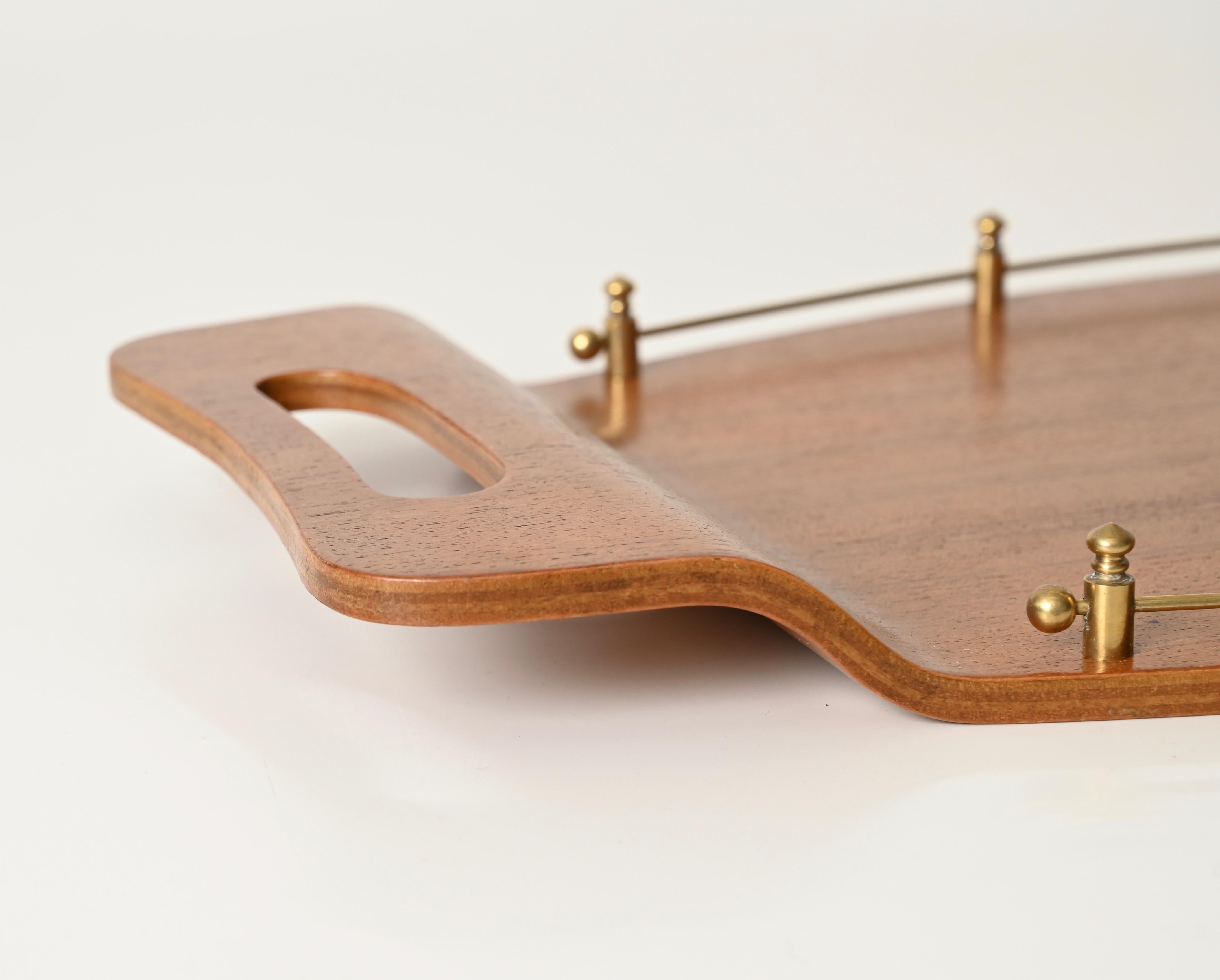 Vassoio da portata Campo & Graffi in teak curvato e ottone, Italia, anni '50 in vendita 9