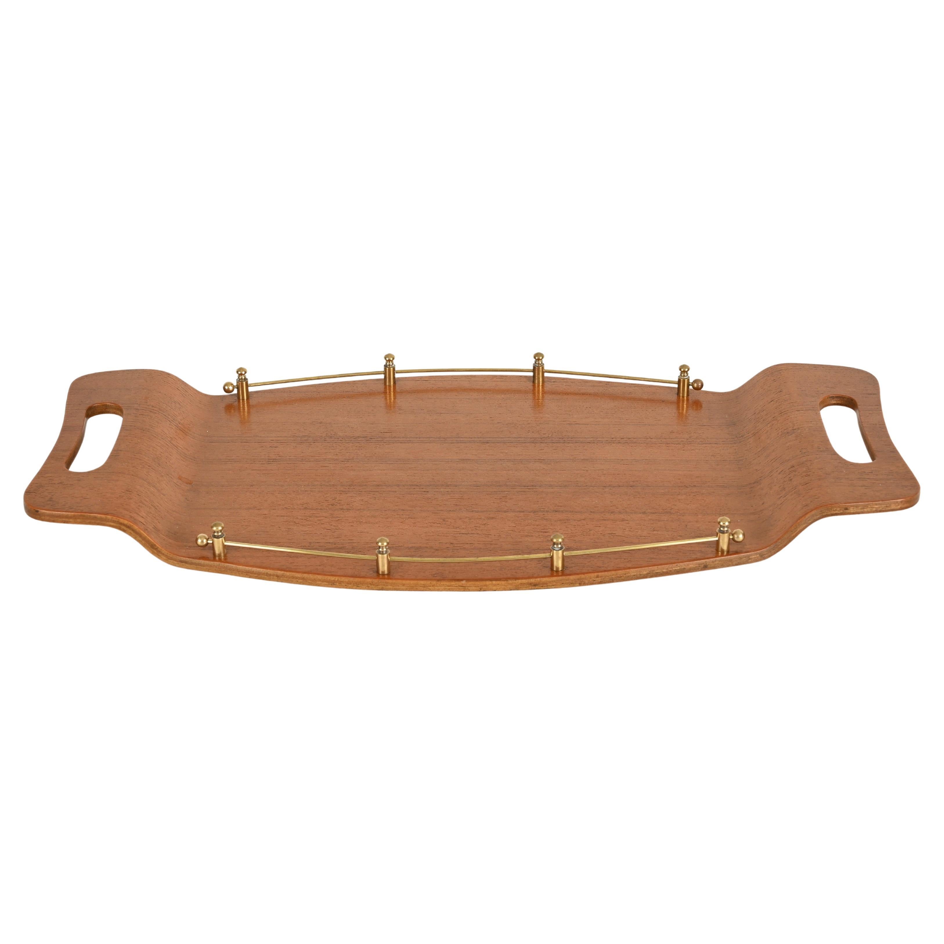 Vassoio da portata Campo & Graffi in teak curvato e ottone, Italia, anni '50 in vendita