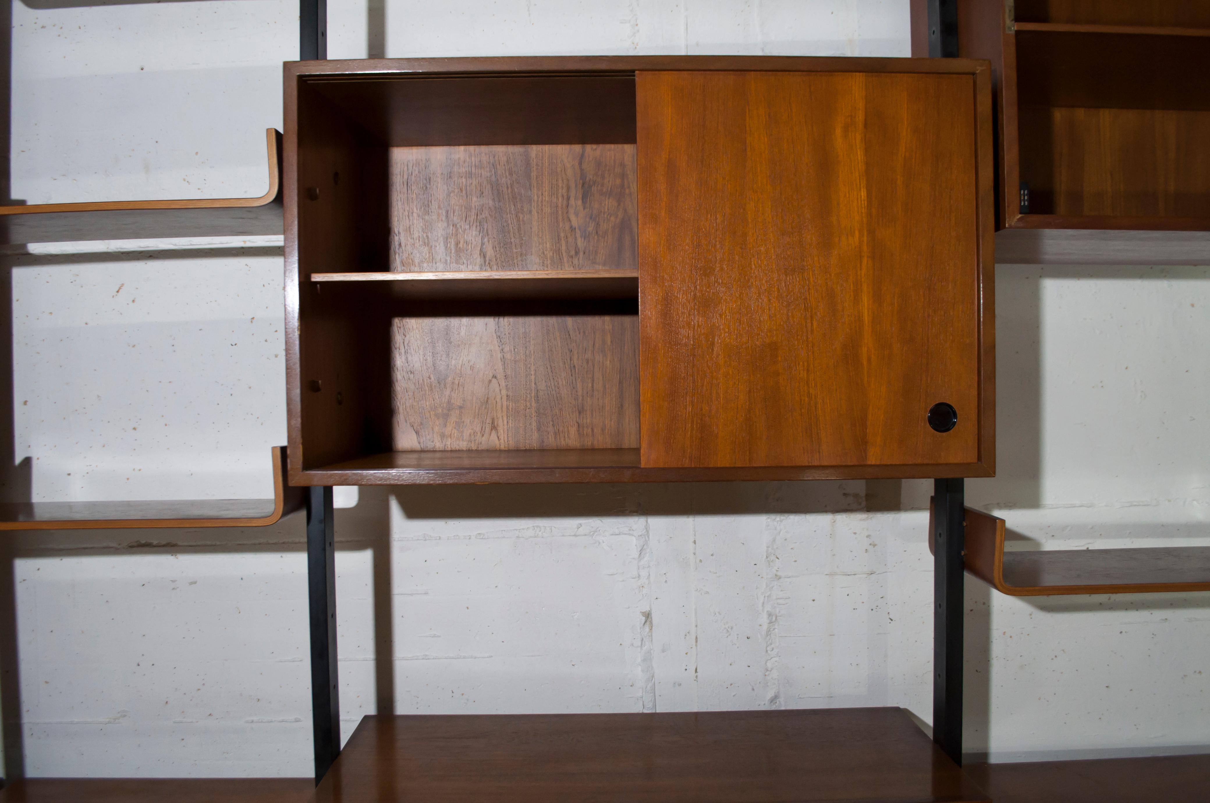 Campo & Graffi Mid-Century Modern Teak Italian Modular Bookcase, 1958 (Metall)