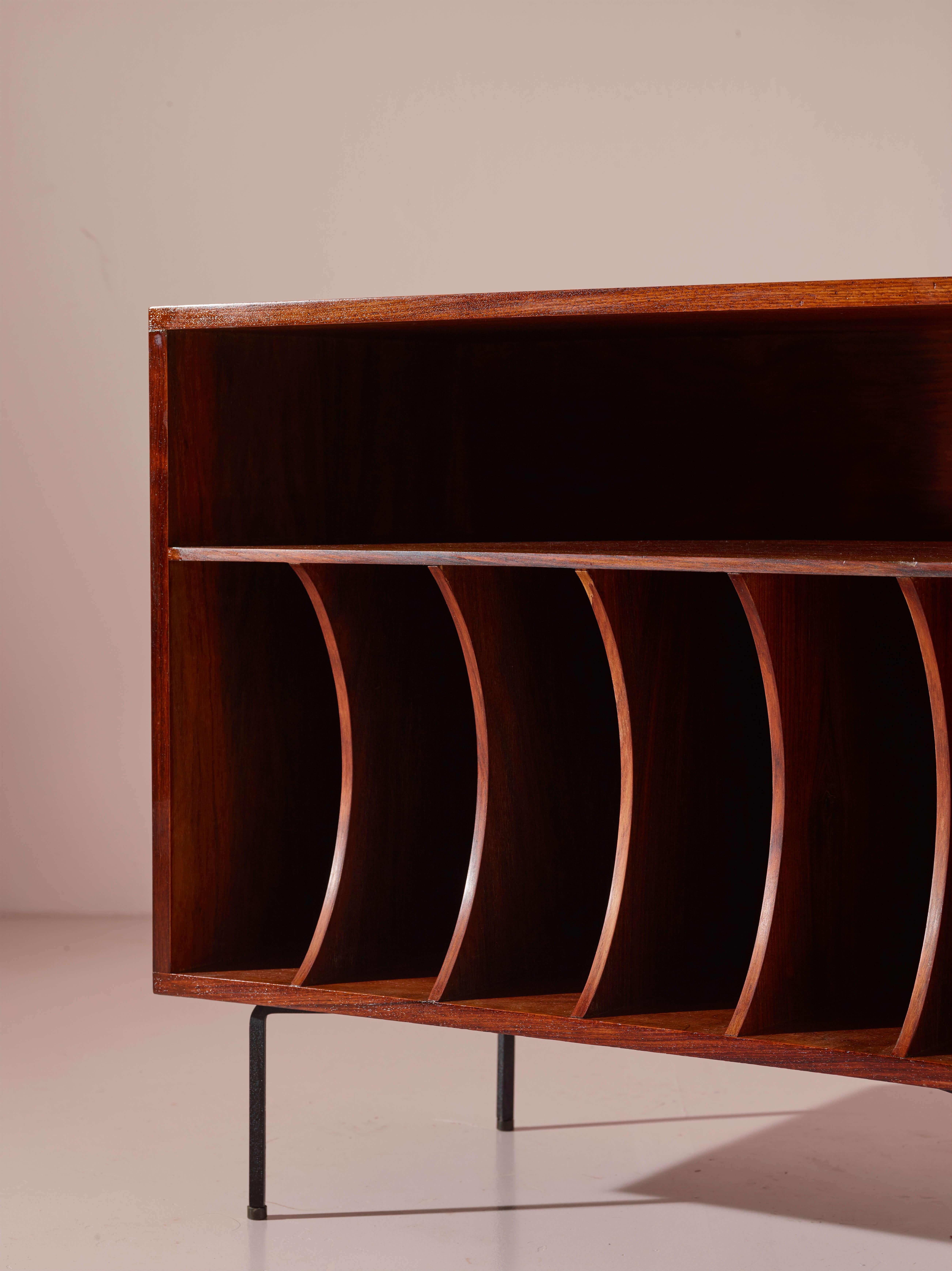 Credenza Campo & Graffi in teak e intreccio di canne di bambù di Home, Italia, anni '50 in vendita 10