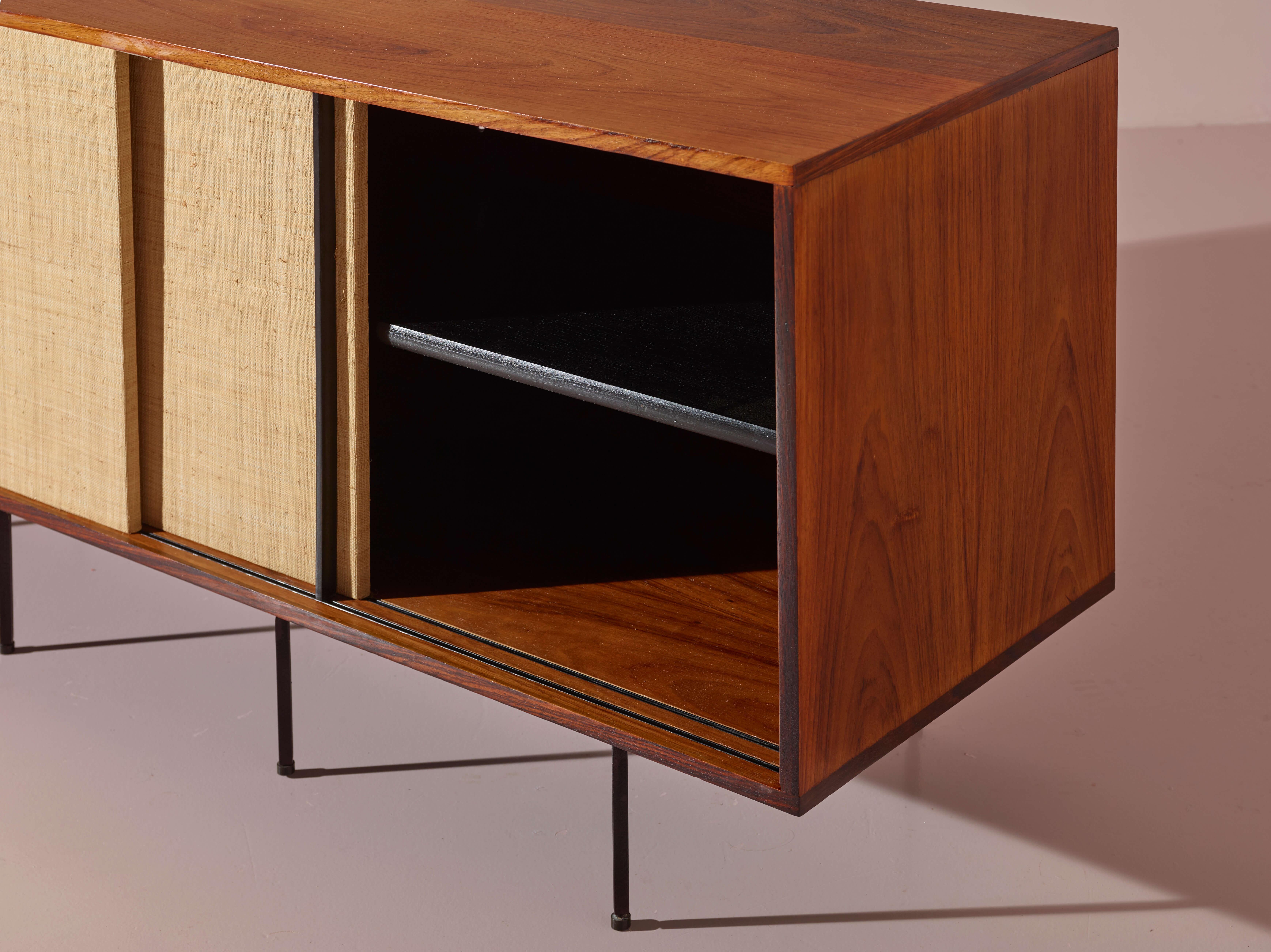 Credenza Campo & Graffi in teak e intreccio di canne di bambù di Home, Italia, anni '50 in vendita 4