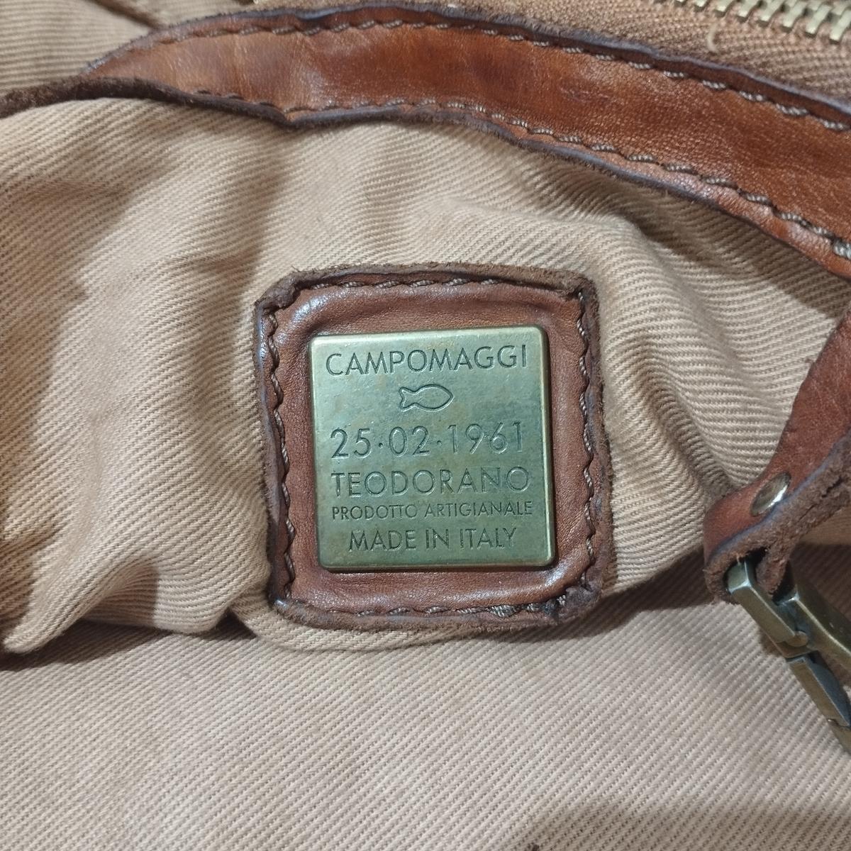 Campomaggi Cognac Leather Crossbody Bag  For Sale 3