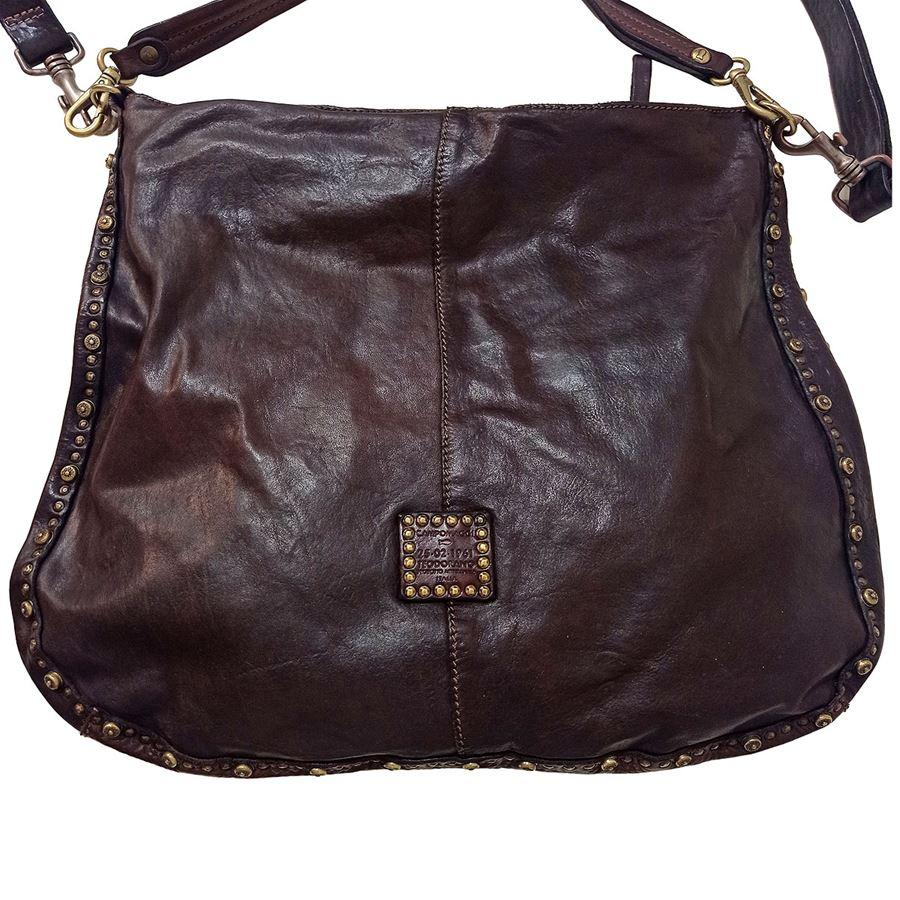 Leather Brown color Bronze colored metal Can be carried on shoulder or crossbody Zip closure One internal zip pocket Cm 45 x 35 (17,7 x 13,77 inches) With dustbag
