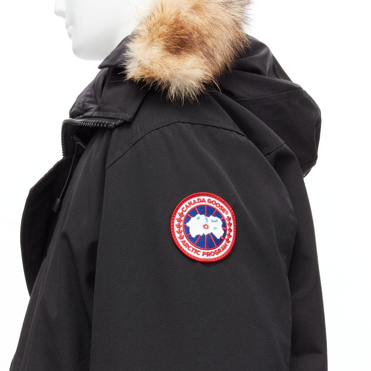 CANADA GOOSE 3426M Chateau Parka coyote fur hood black down padded coat XXL
Reference: CAWG/A00262
Brand: Canada Goose
Collection: 3426M
Material: Polyester, Cotton
Color: Black, Brown
Pattern: Solid
Closure: Zip
Lining: Black Down
Extra Details: