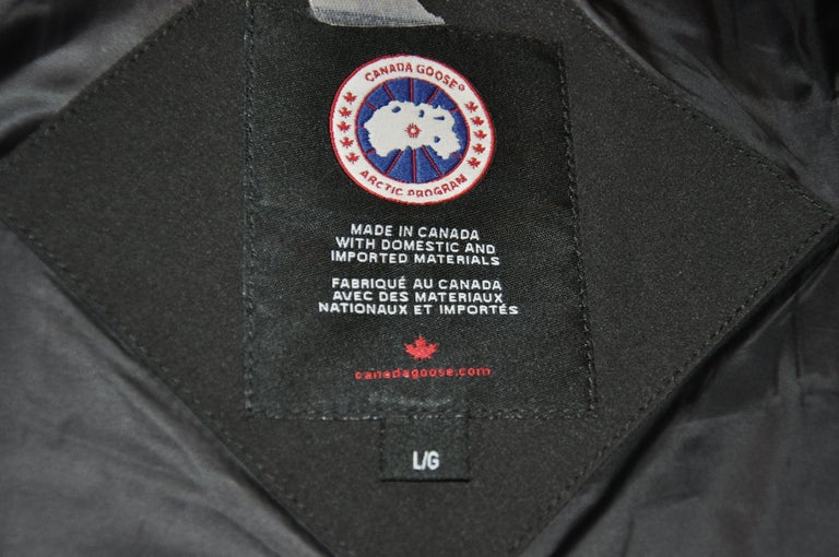 Canada Goose 'Arctic Program' Black Quilted Accent Removable Hooded Down  Jacket For Sale at 1stDibs