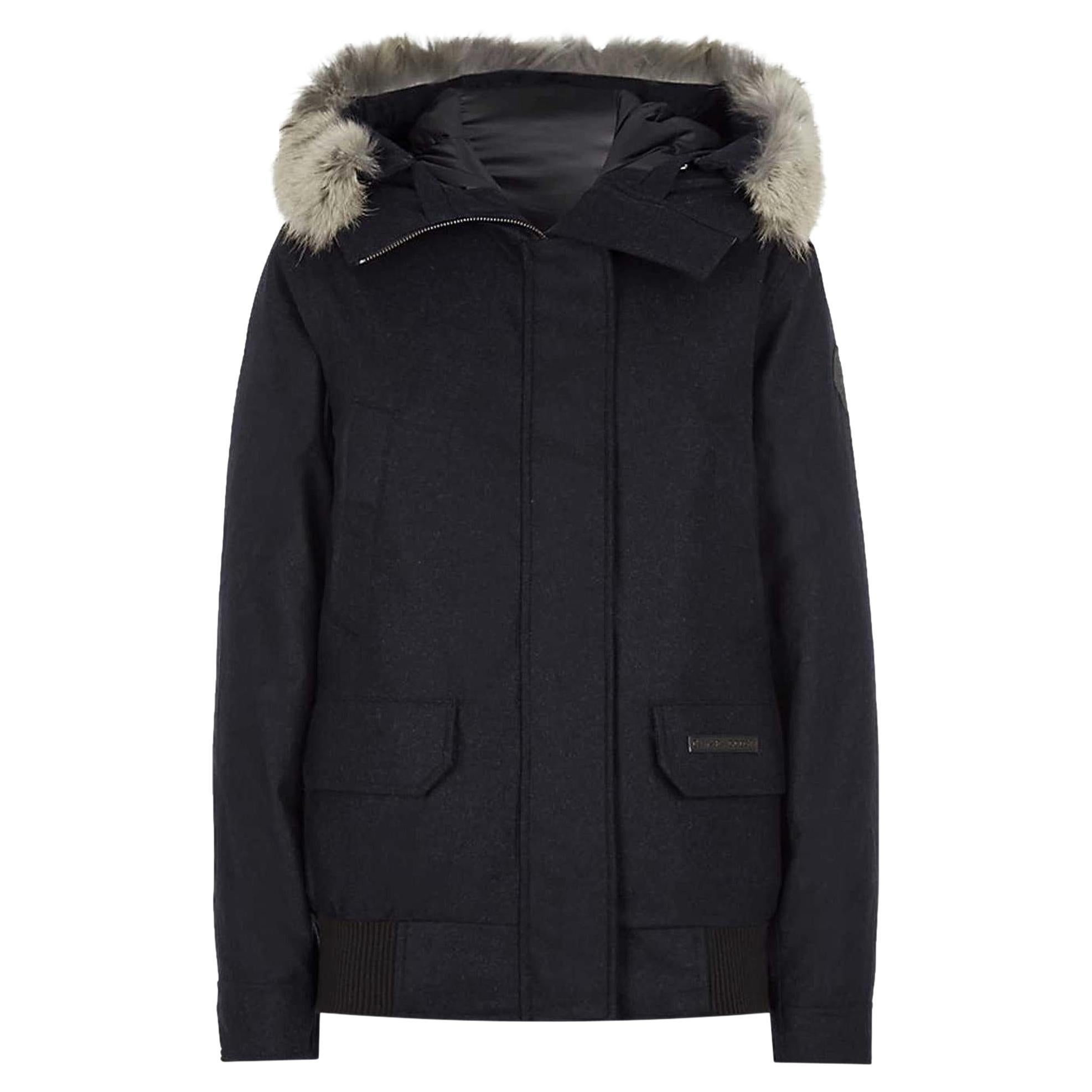 How can you tell a fake Canada Goose jacket?