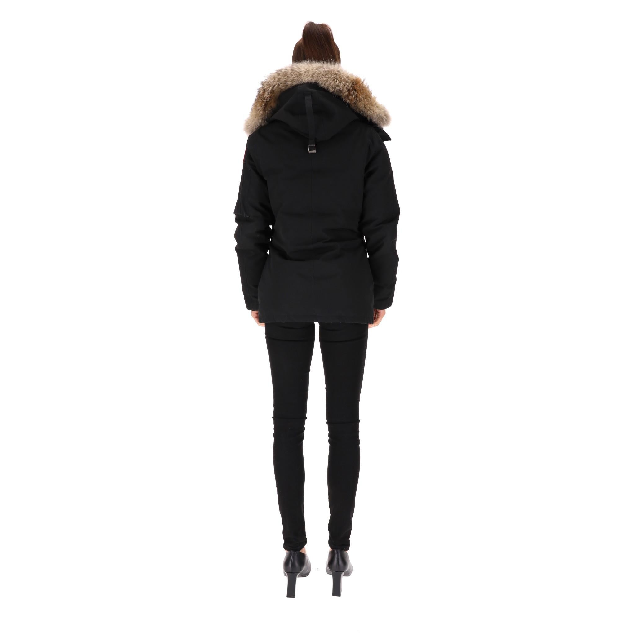 Canada Goose Montebello Down Parka Jacket With Fur Trimmed Hood In Excellent Condition In London, GB