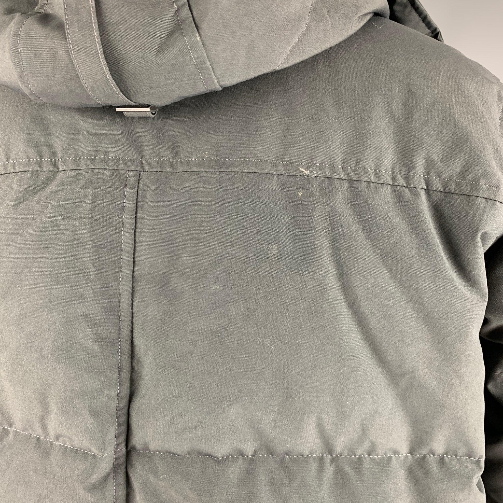 Veste à capuche en polyester matelassé gris CANADA GOOSE Taille XL en vente 2
