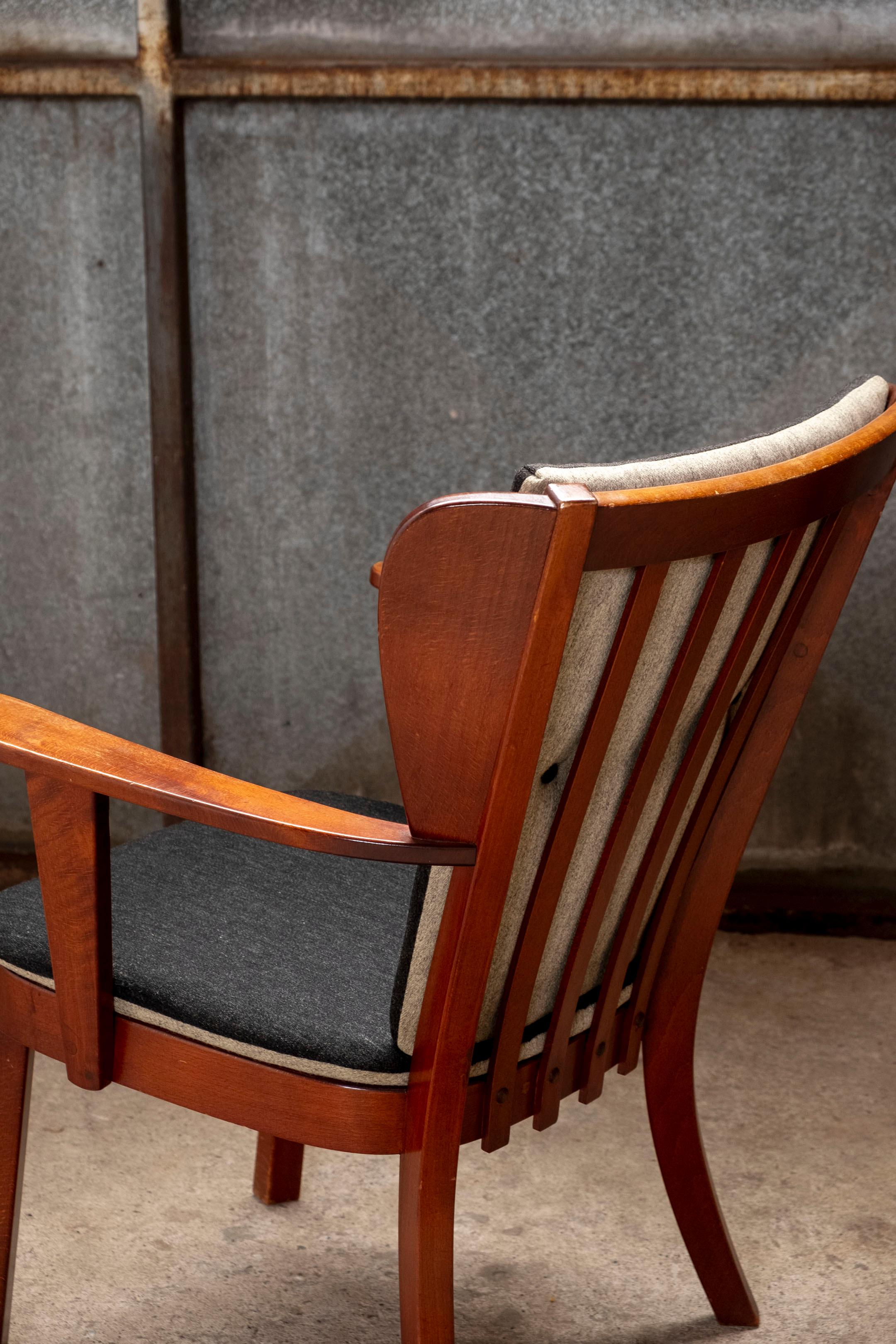 Canada Lounge Chair by Christian E. Hansen, by Fritz Hansen, 1944 Denmark For Sale 4