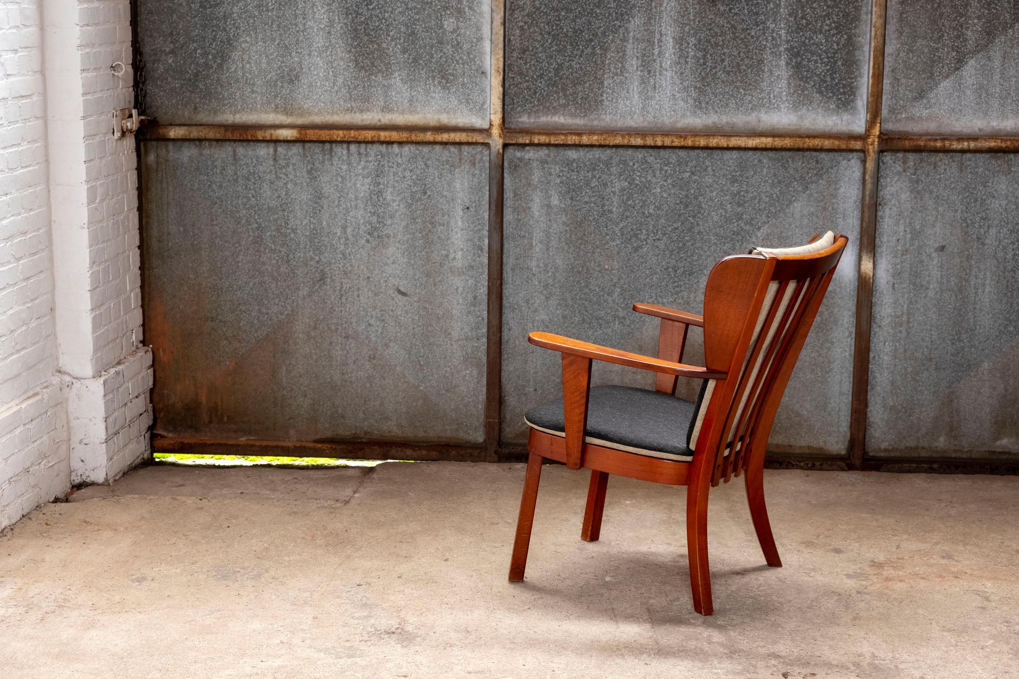 Canada Lounge Chair by Christian E. Hansen, by Fritz Hansen, 1944 Denmark For Sale 5