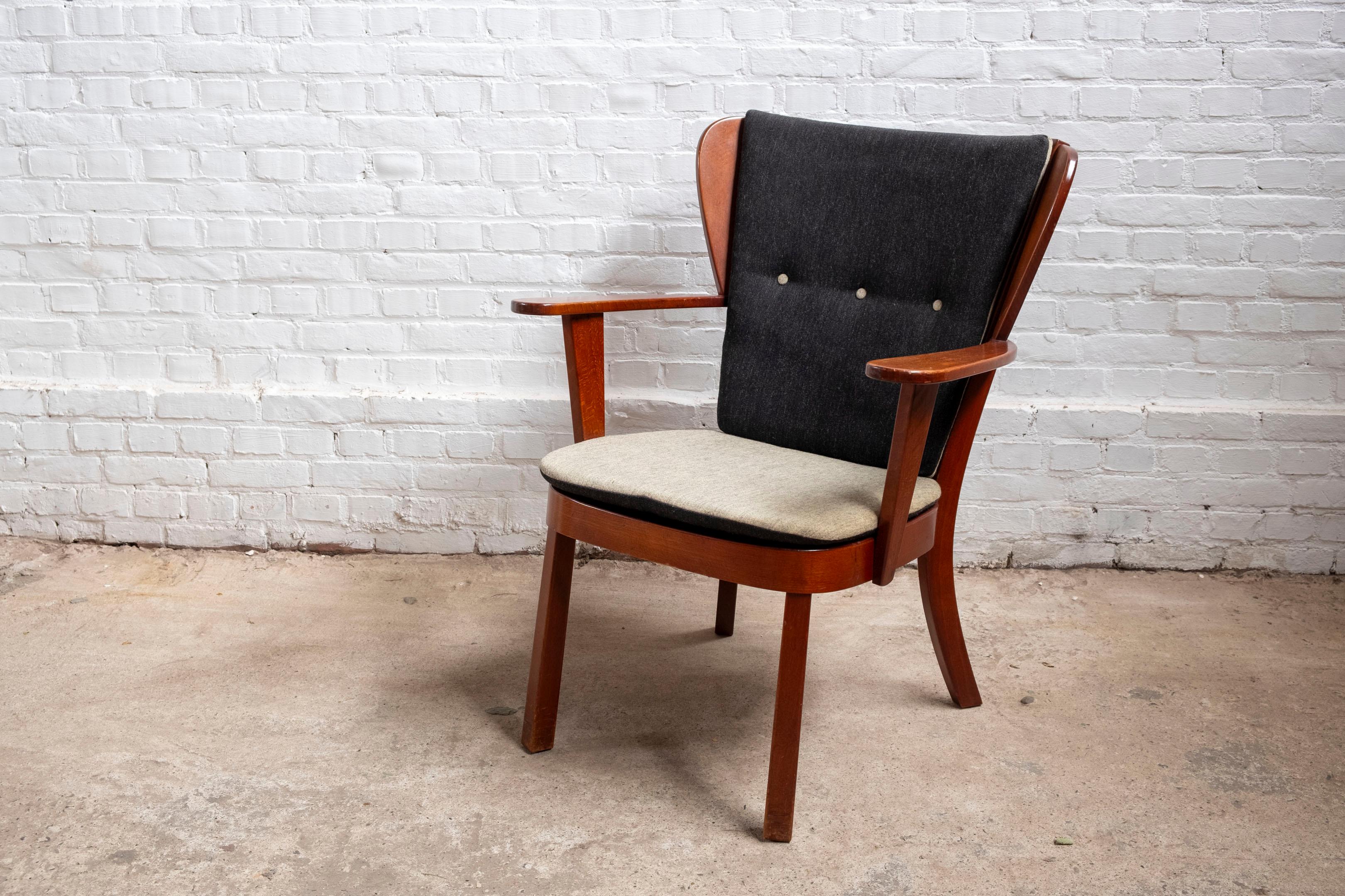 Canada Lounge Chair by Christian E. Hansen, by Fritz Hansen, 1944 Denmark For Sale 6