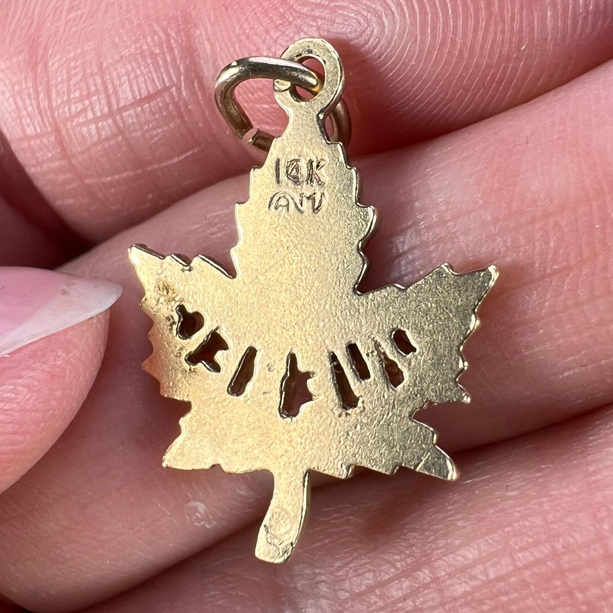Canada Maple Leaf Quebec 14K Yellow Gold Charm Pendant For Sale 2