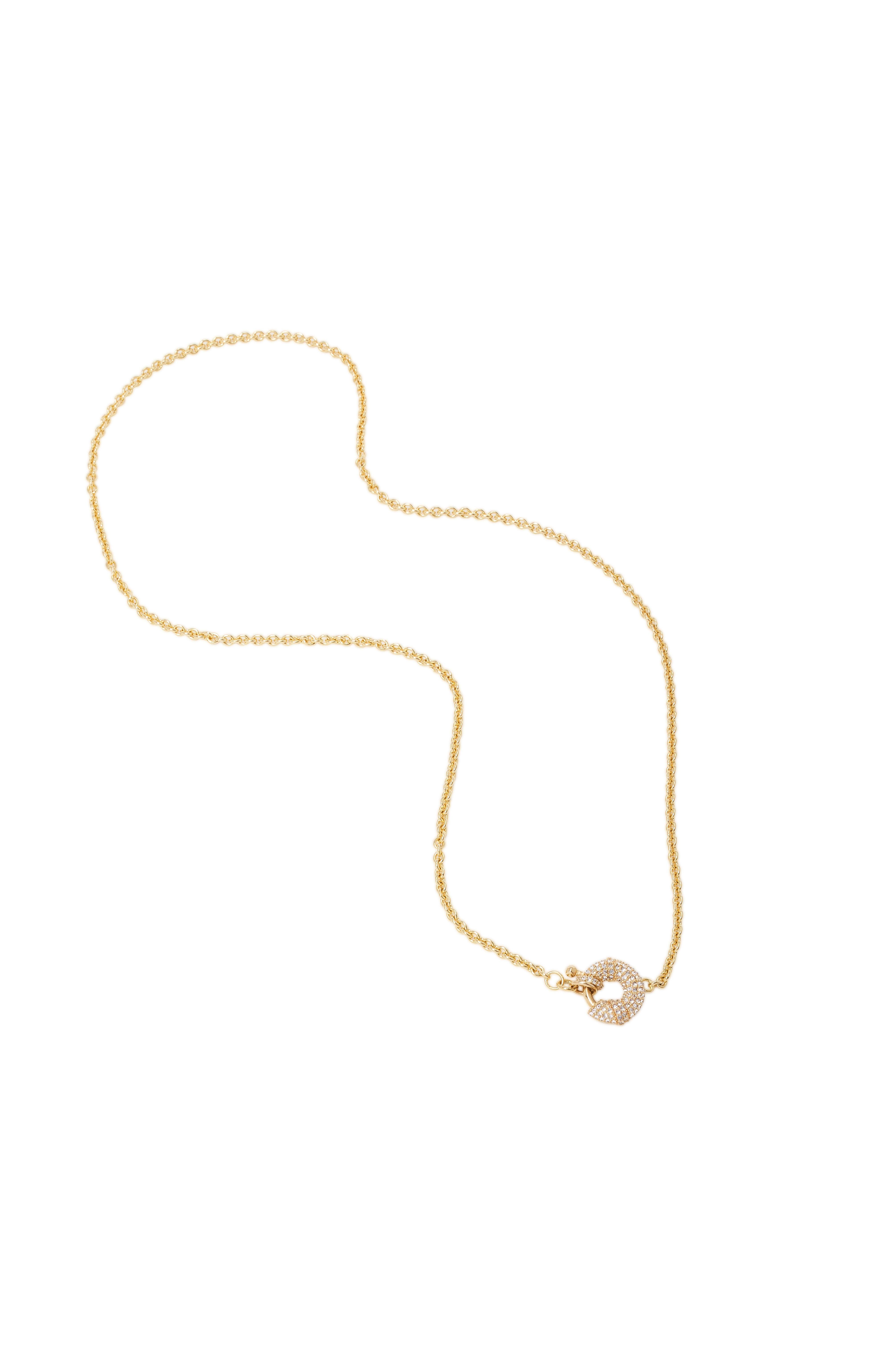 Eleva il tuo stile con la collana Up & Up Spring. Questa collana a catena con cavo presenta un anello a molla tempestato di diamanti, ornato da diamanti canadesi incastonati al contrario. 

La collezione Upside sfida le prospettive convenzionali
