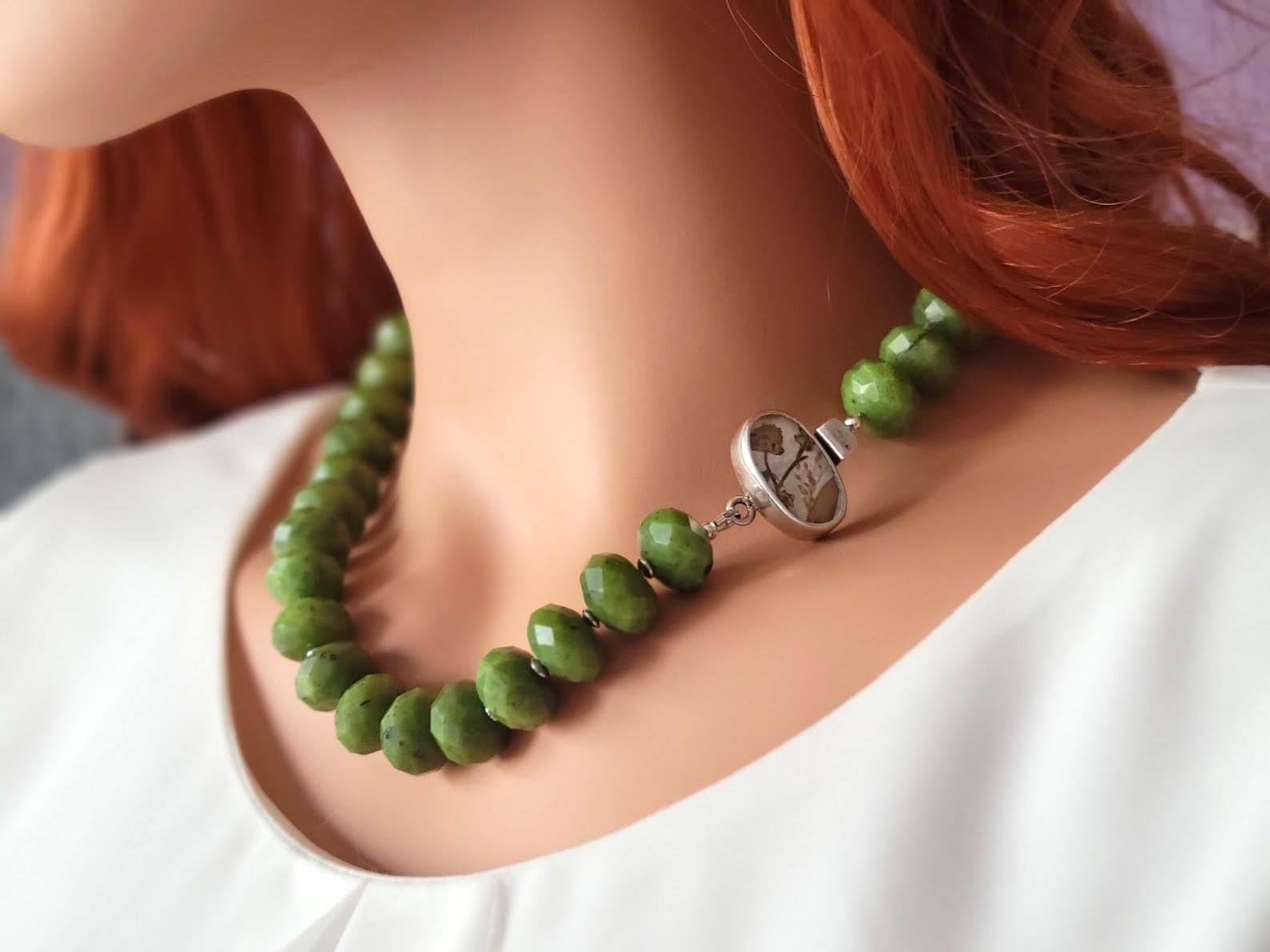 Bead Canadian Green Nephrite Jade Necklace For Sale
