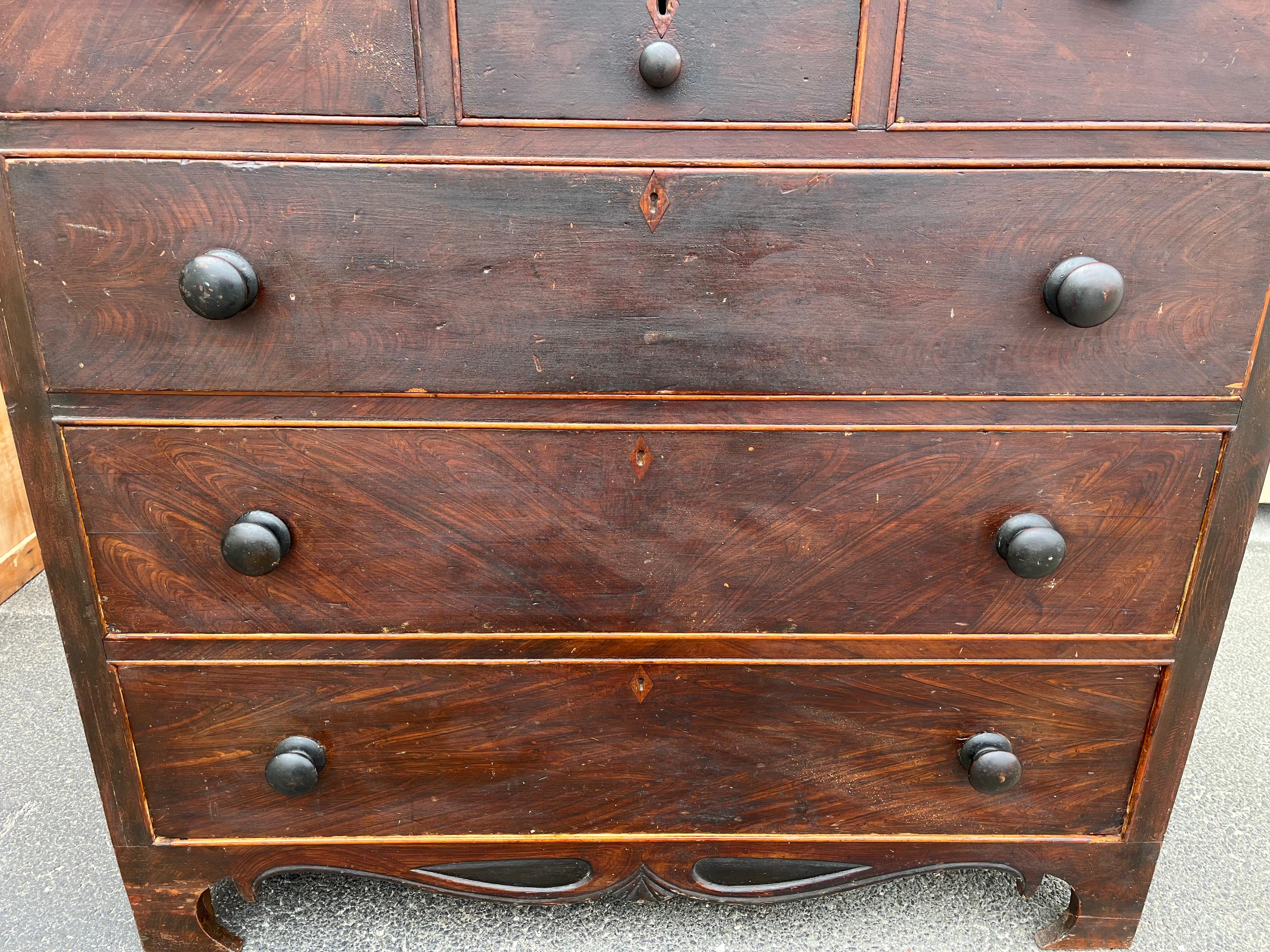 Canadian PIne Bonnet Chest of Drawers For Sale 4