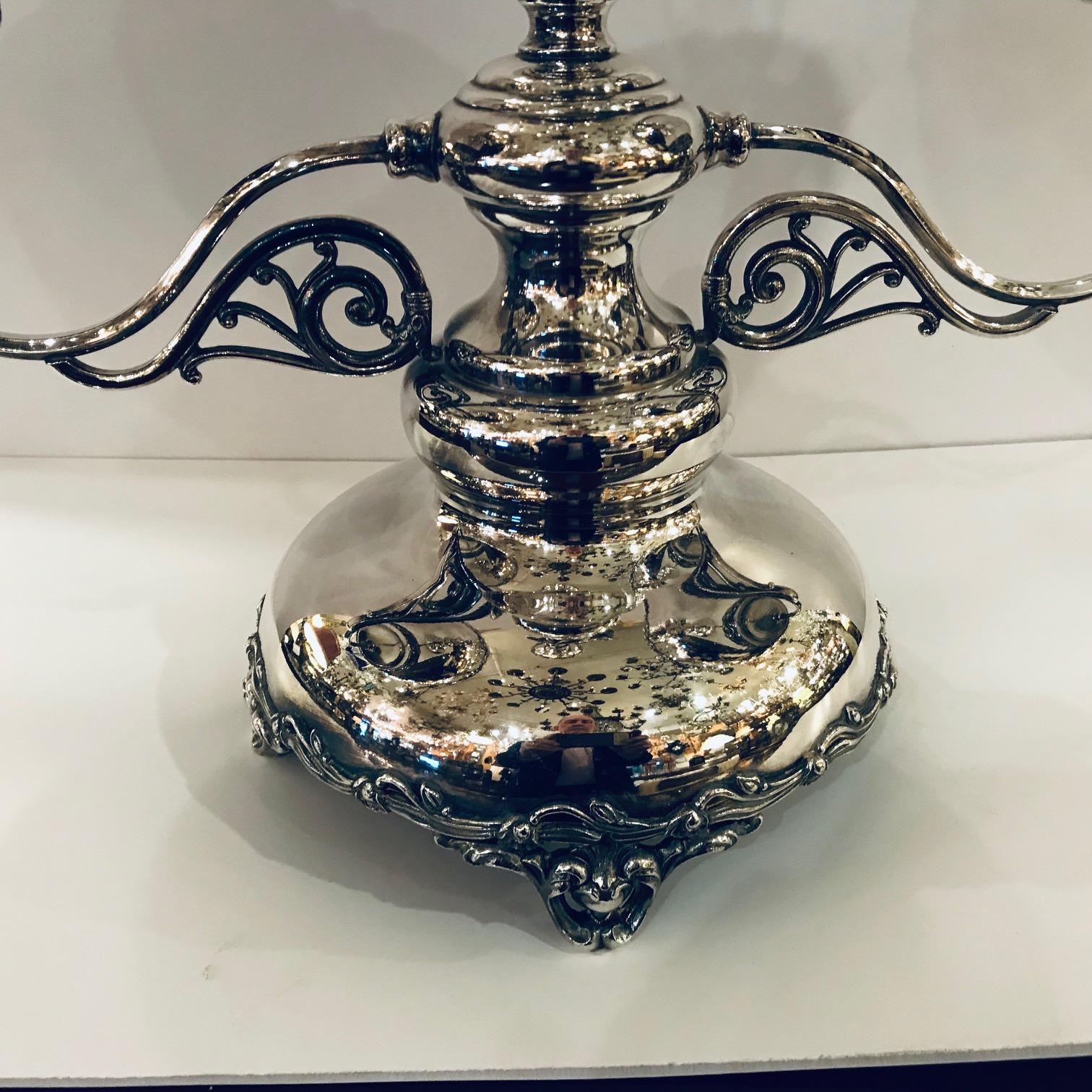 Canadian Silverplated  Epergne  In Good Condition For Sale In Montreal, QC