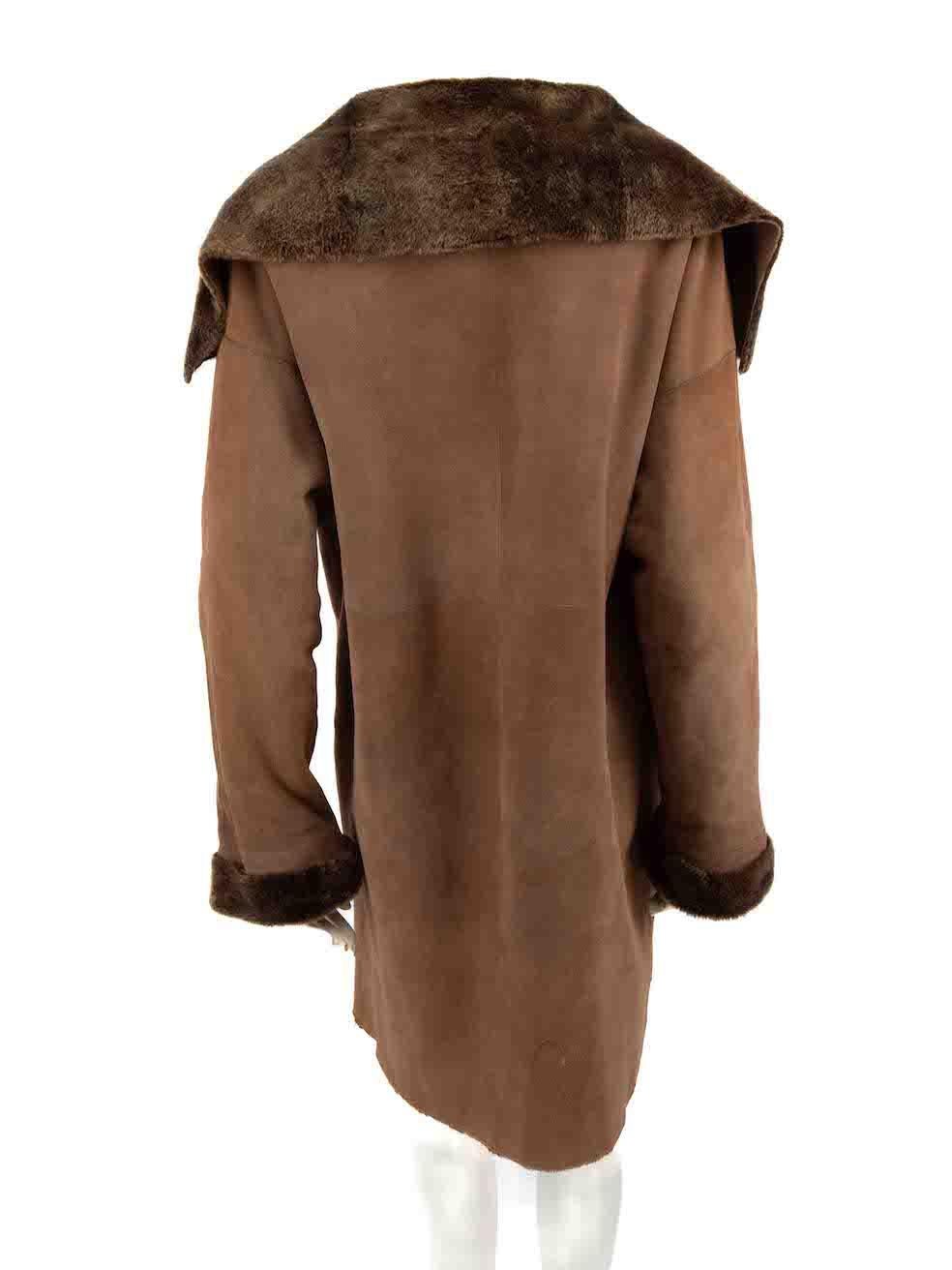 Canadienne Brown Suede Shearling Fur Lined Coat Size M In Good Condition For Sale In London, GB
