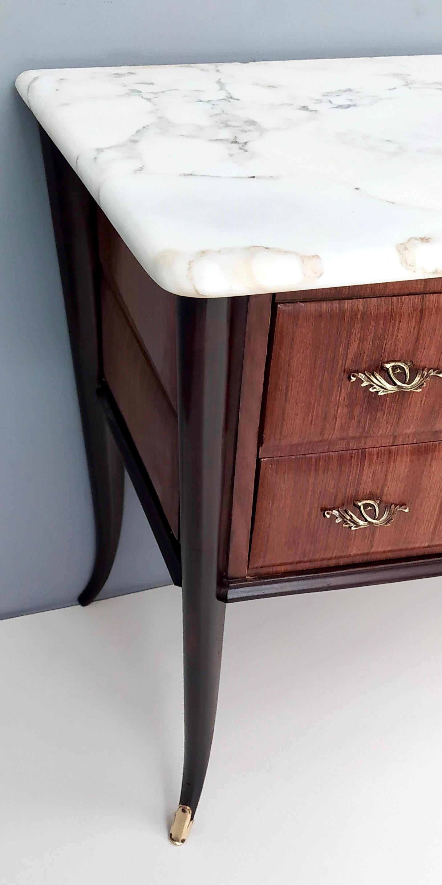 Cómoda vintage de nogal negro fabricada por Dassi con tapa de mármol de Carrara, Italia en venta 10