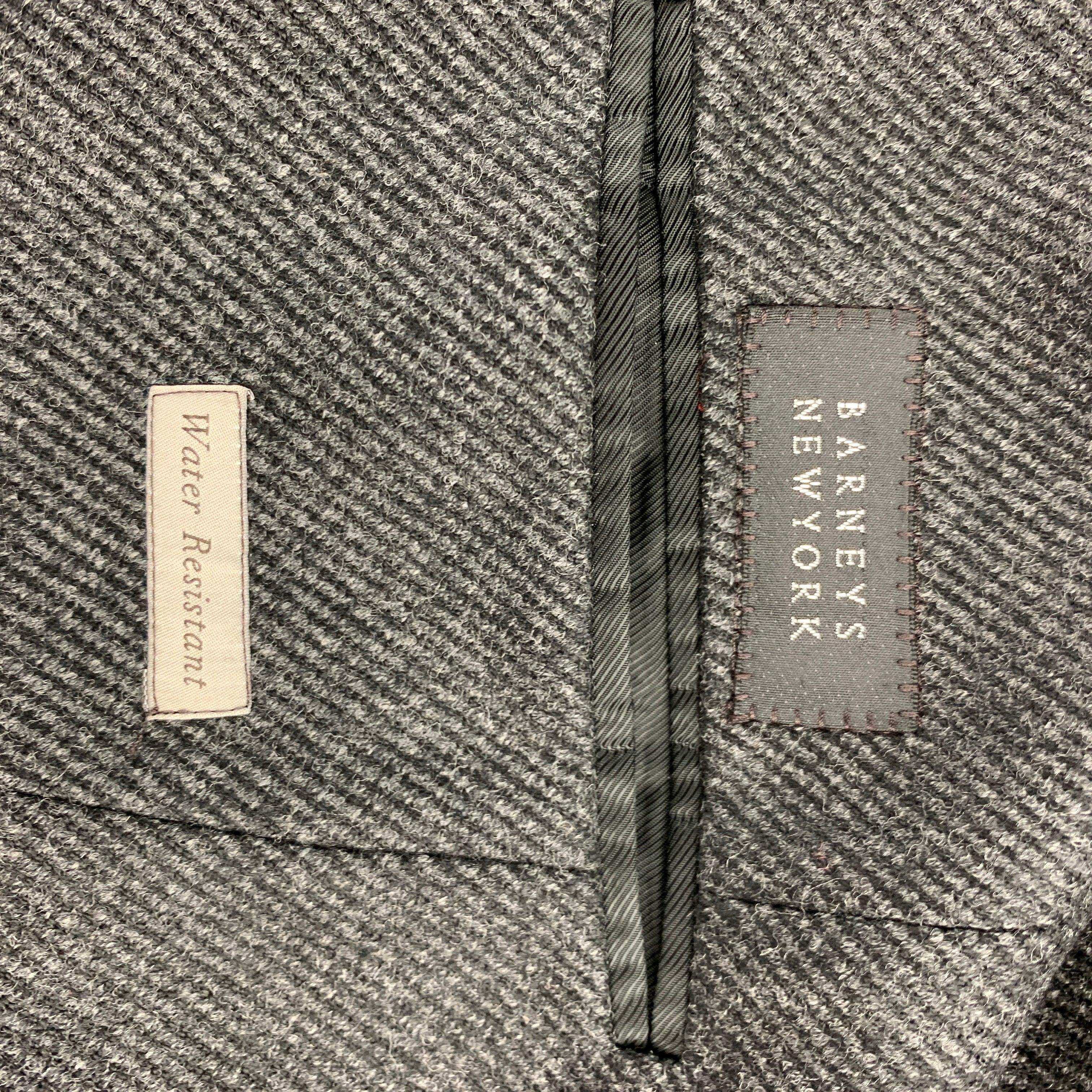 CANALI Kei Size 46 Grey & Black Diagonal Stripe Wool Notch Lapel Coat For Sale 4