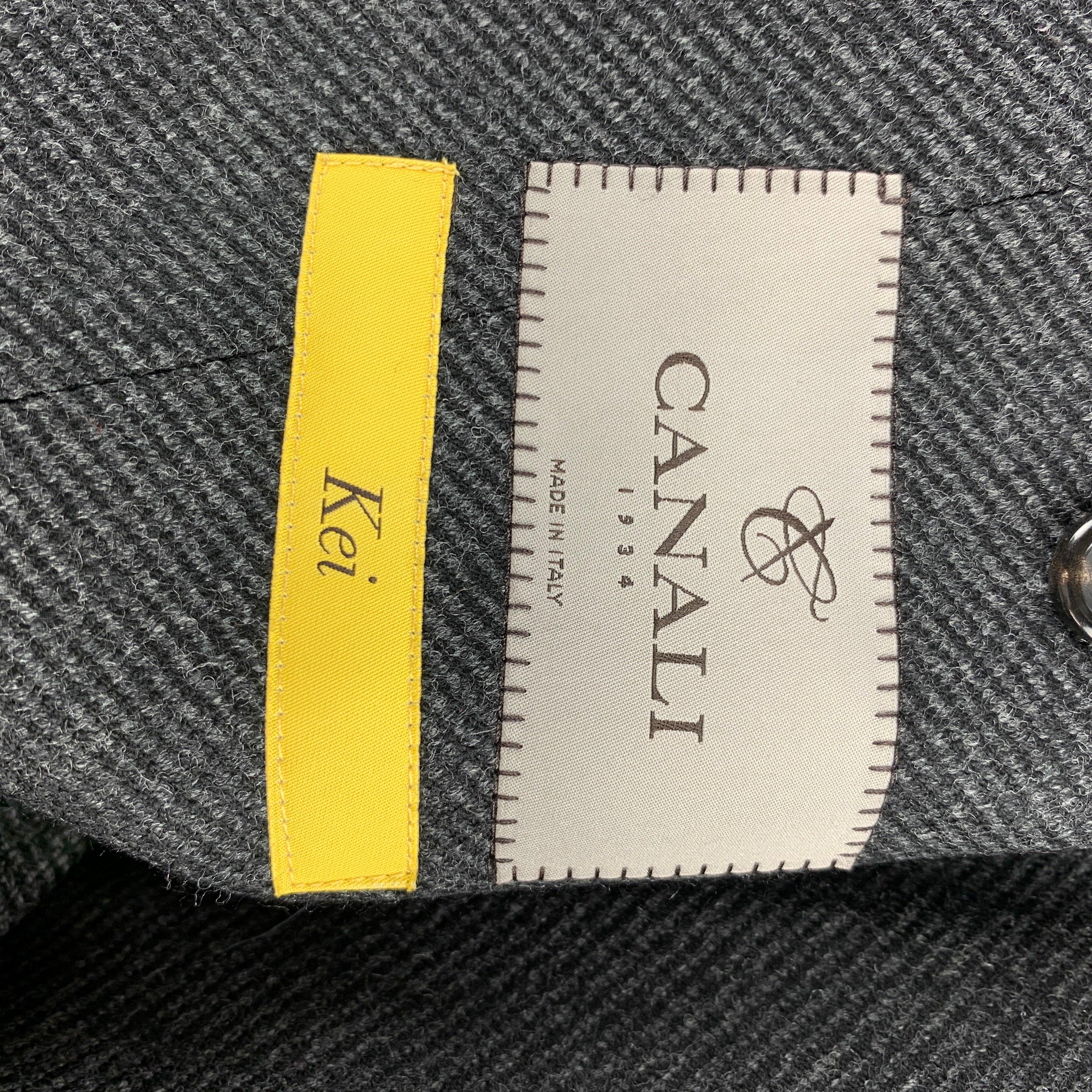 CANALI Kei Size 46 Grey & Black Diagonal Stripe Wool Notch Lapel Coat For Sale 5