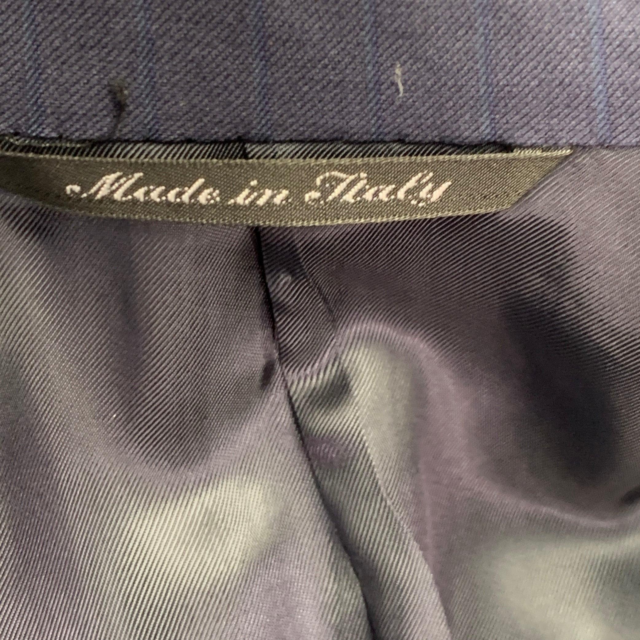 Canali Taille 48 Regular Costume bleu marine à rayures en laine vierge à revers échancré en vente 4