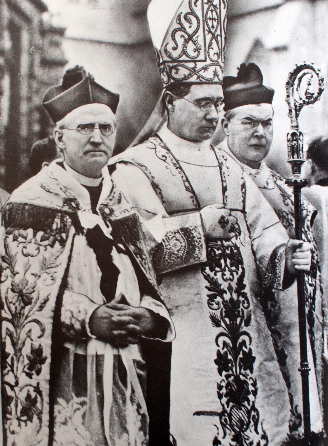 Carta Canali e incroci Una storia illustrata della diocesi cattolica romana di Albany, NY in vendita