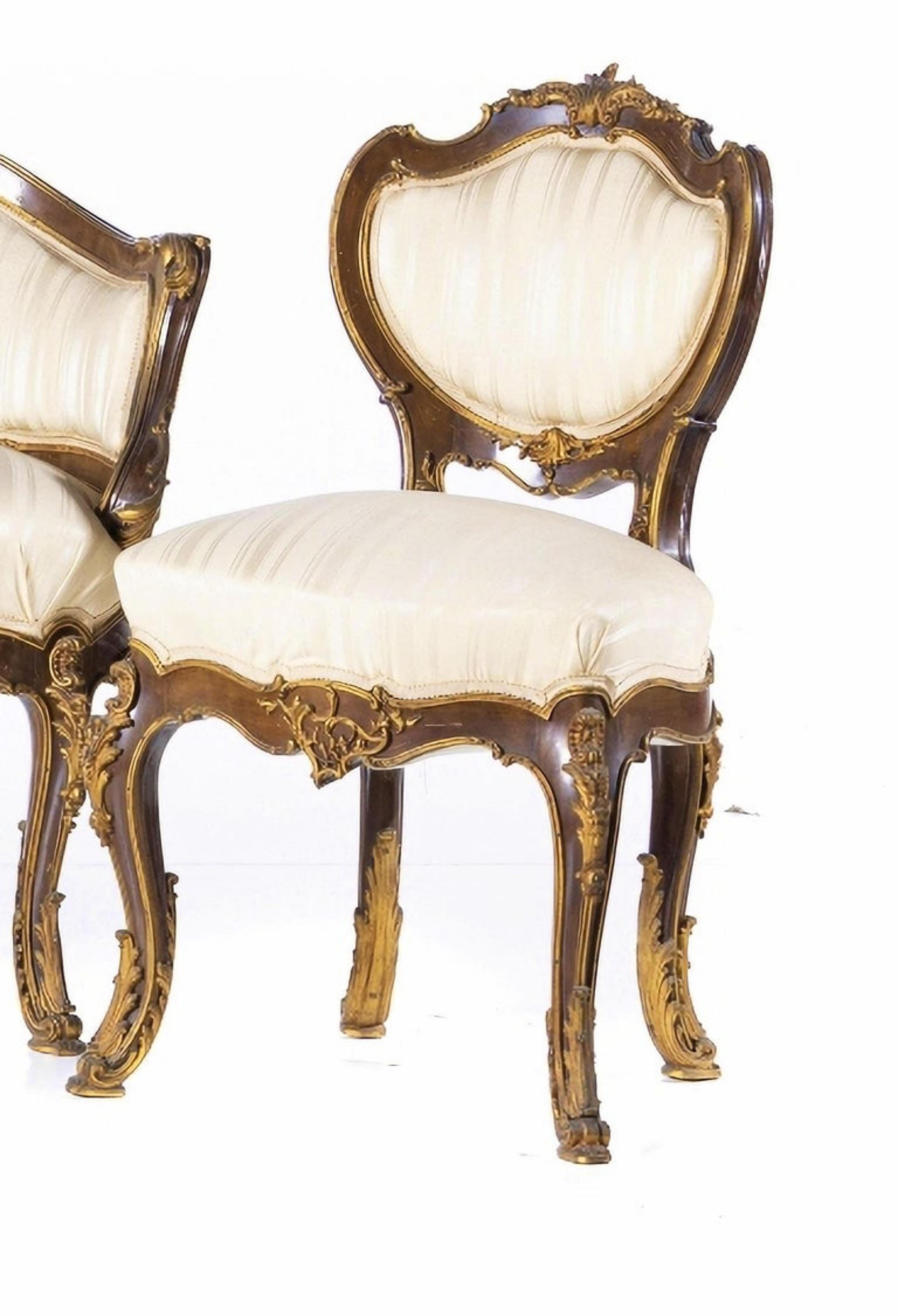 Français Canapé et paire de chaises de style Louis XV français 19ème siècle en vente