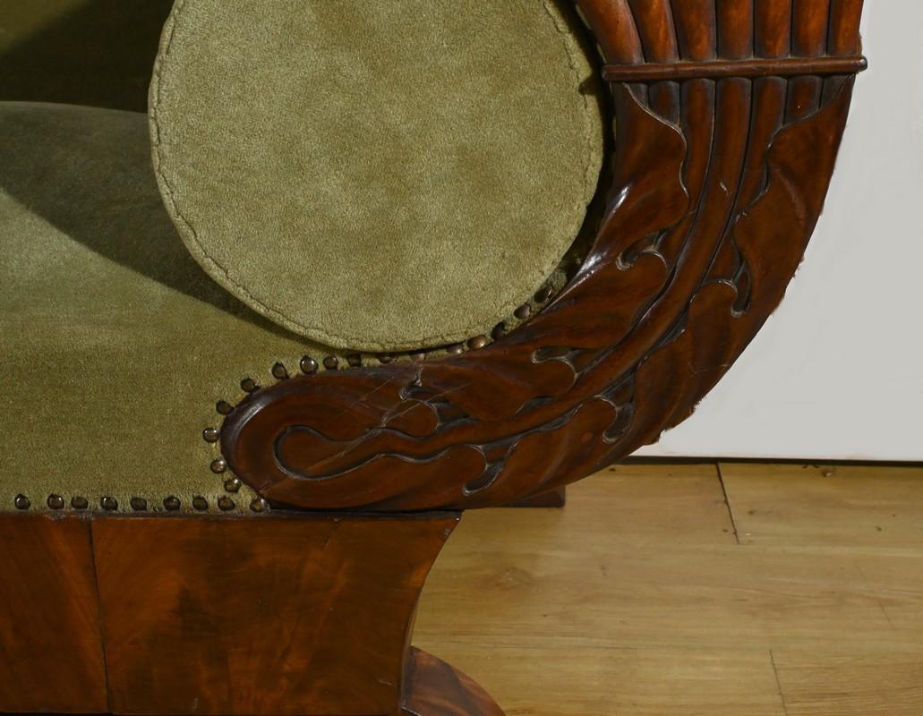 Divano in radica di mogano, stile Biedermeier - Fine XIX secolo in vendita 4