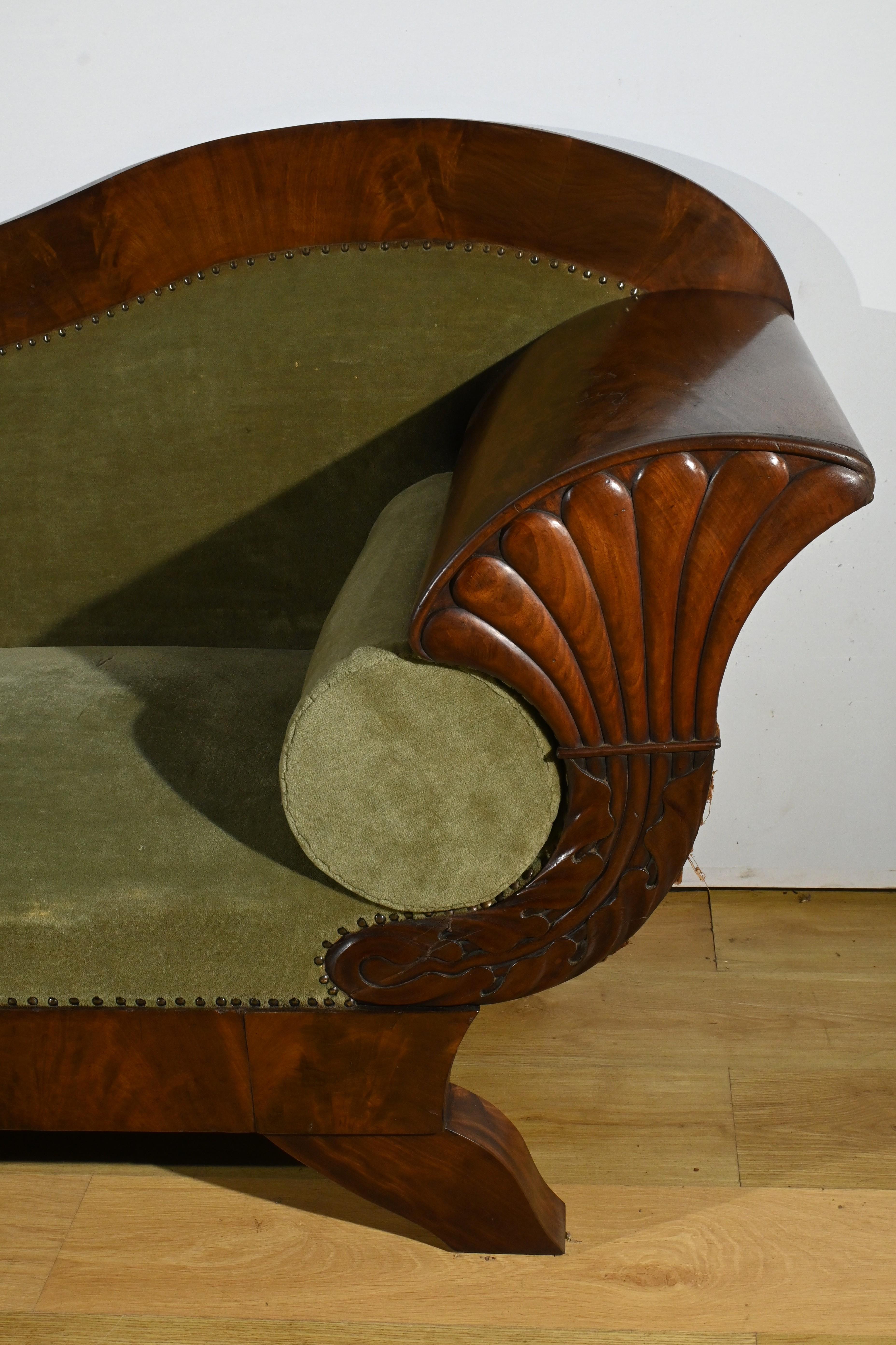 Divano in radica di mogano, stile Biedermeier - Fine XIX secolo in vendita 2