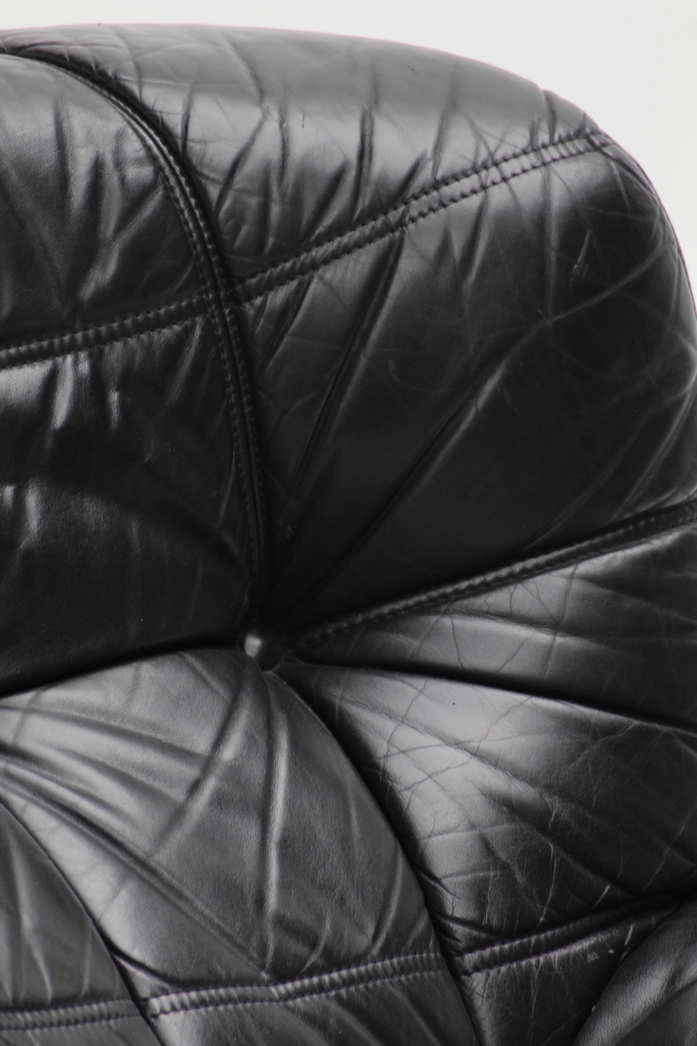 Mid-Century Modern Canapé Kashima de Michel Ducaroy en cuir noir pour Ligne Roset, années 1970 For Sale