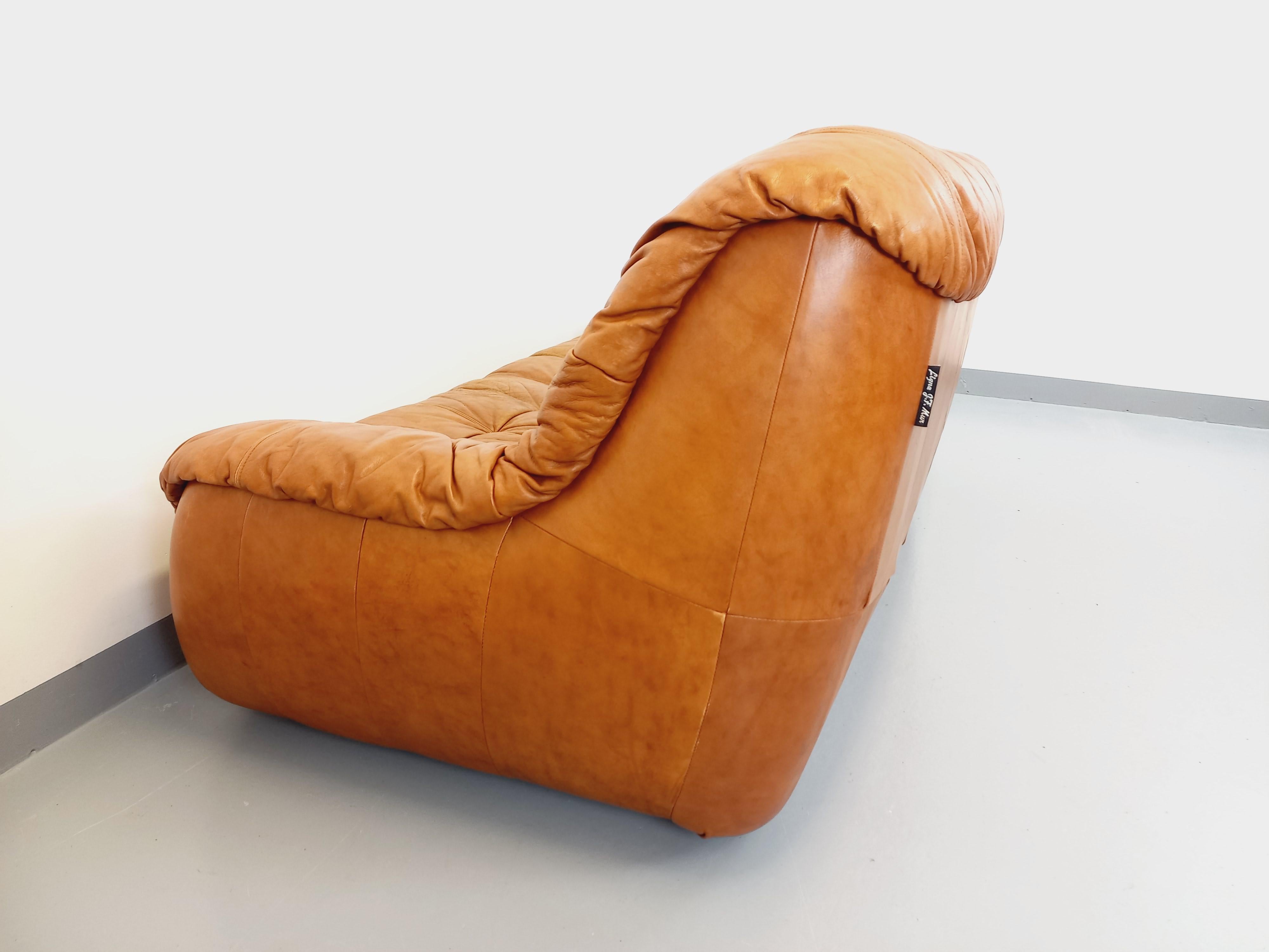 Canapé vintage en cuir cognac des années 70 7
