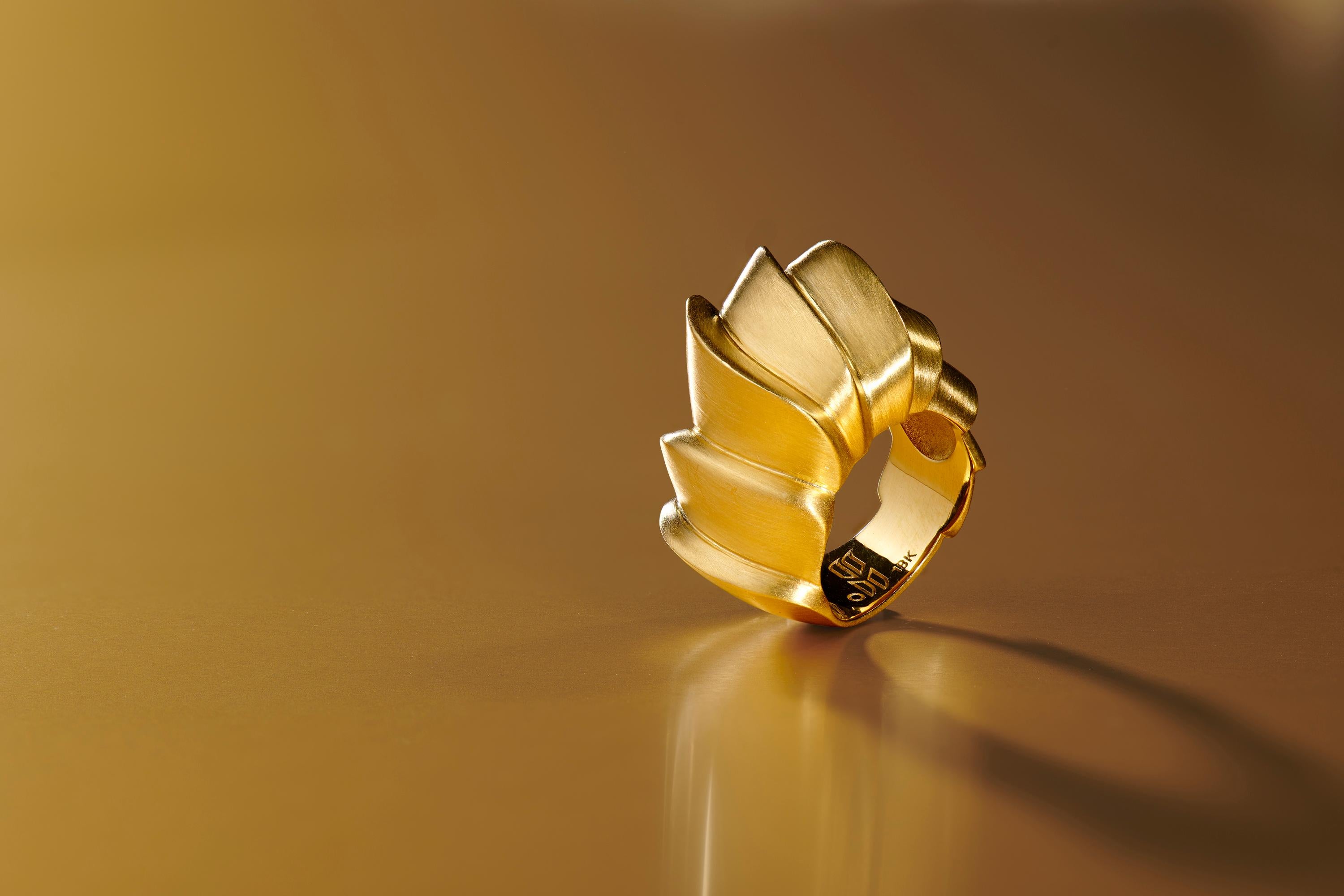 JV Insardi Canary 18kt Skulpturaler Cocktail-Ring mit Kanarienschliff im Zustand „Neu“ im Angebot in New York, NY