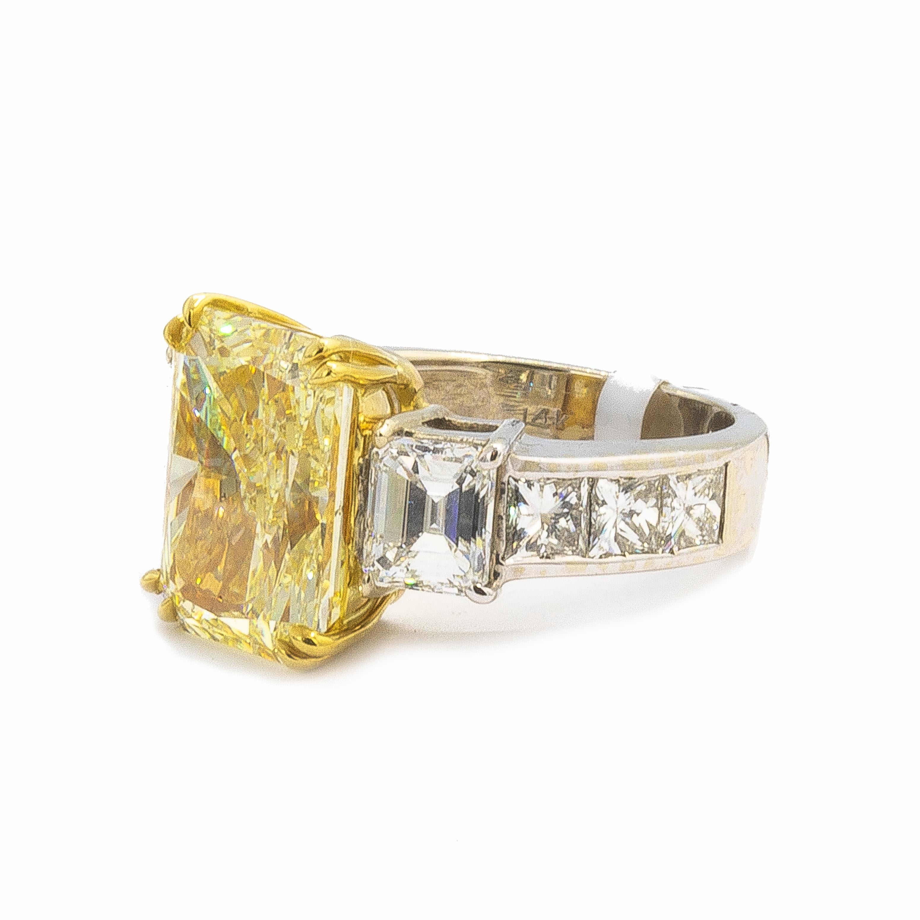 Modern GIA Certified Canary Diamond Ring 8.79 Carat