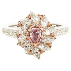 Canary Star 18K Ring with Fancy Pink and Purple-Pink Diamonds