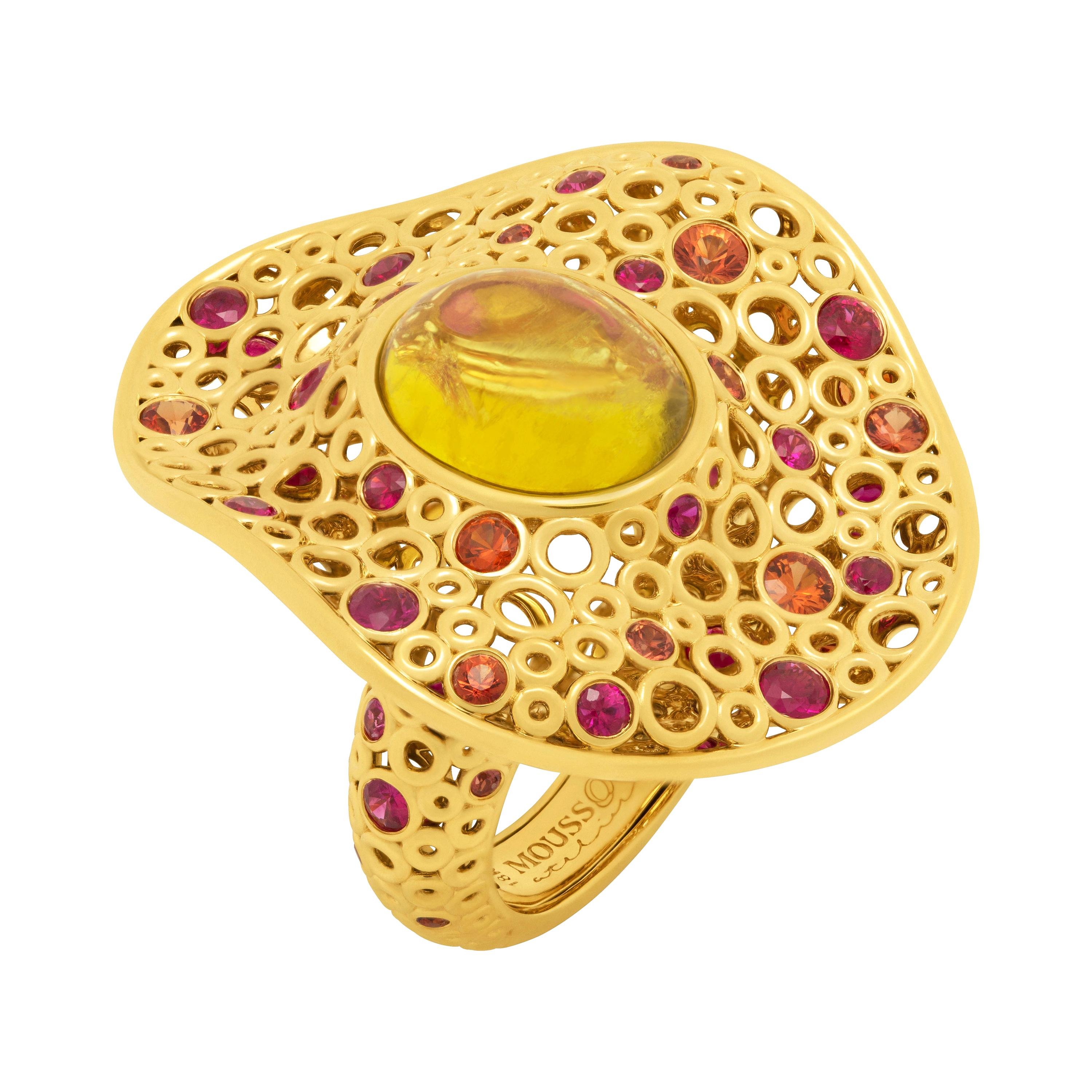Canary Tourmaline 8.13 Carat Rubies Sapphires 18 Karat Yellow Gold Bubbles Ring For Sale