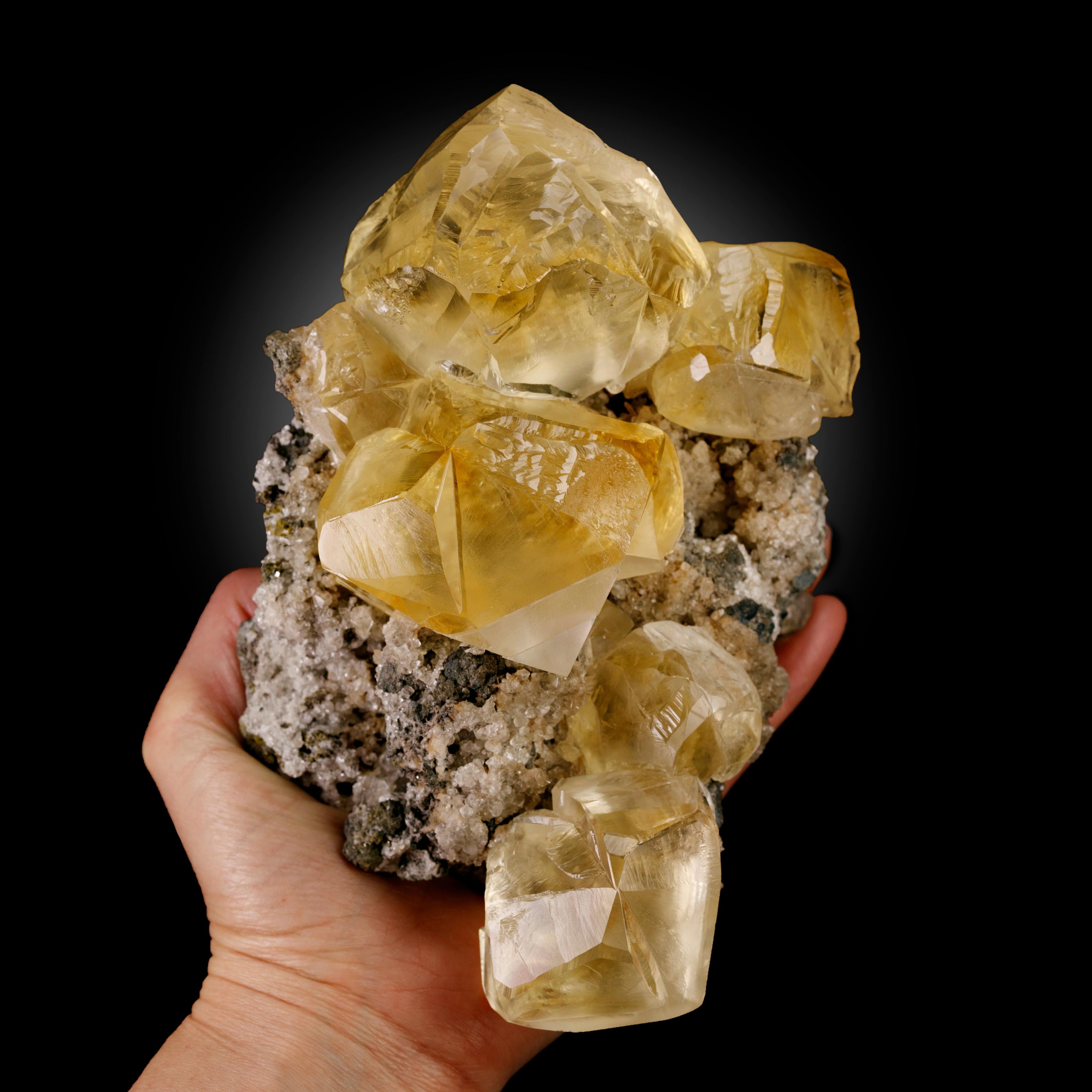 Kazakhstani Canary Yellow Calcite Mineral Specimen – Rudny, Kazakhstan For Sale
