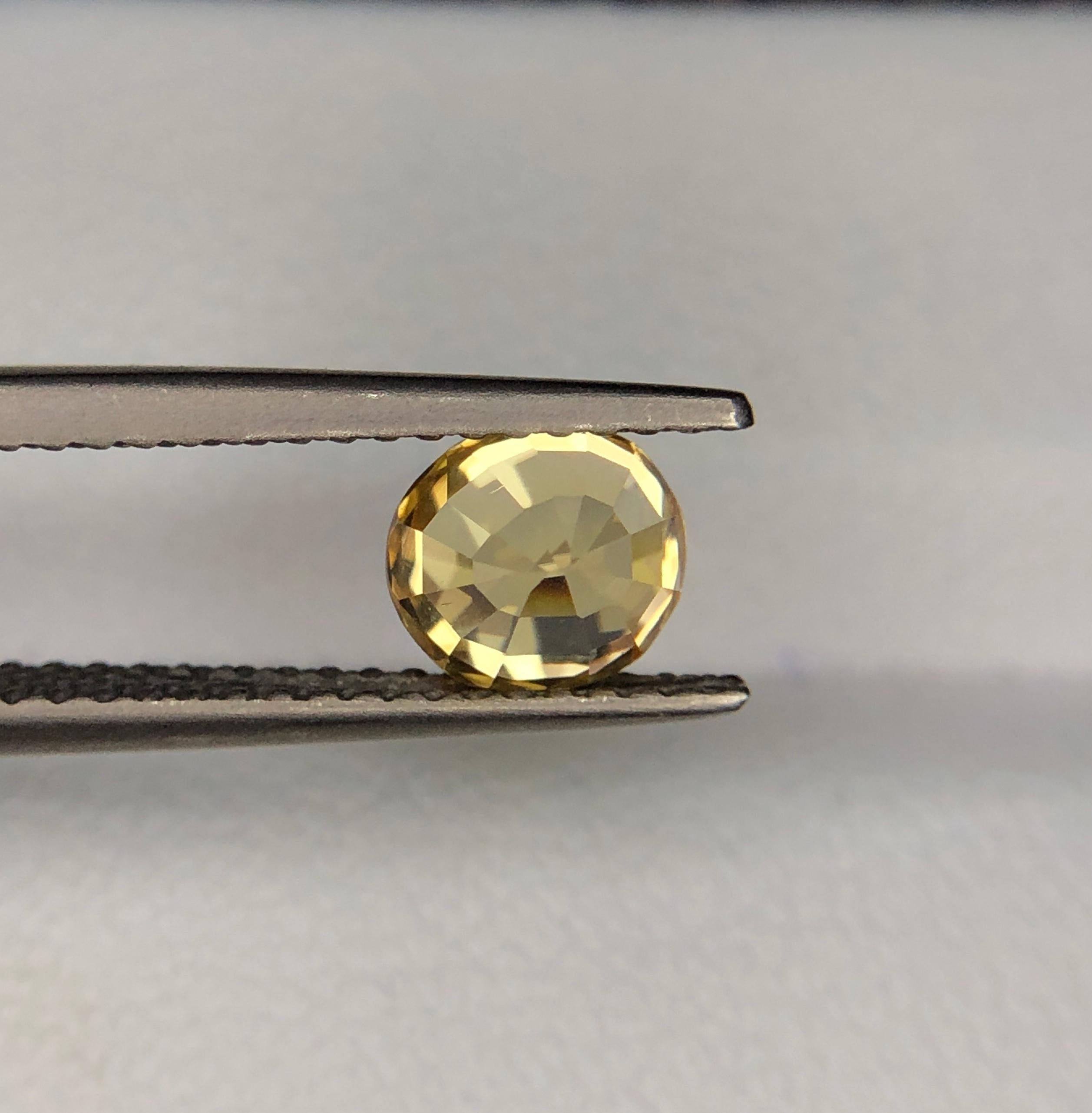 Canary Yellow Sapphire 1.67 ct No Heat  For Sale 1