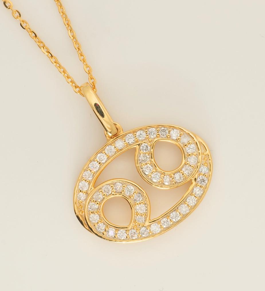 Art Deco Cancer Horoscope Diamond Necklace in 14K Solid Gold (Certified) For Sale