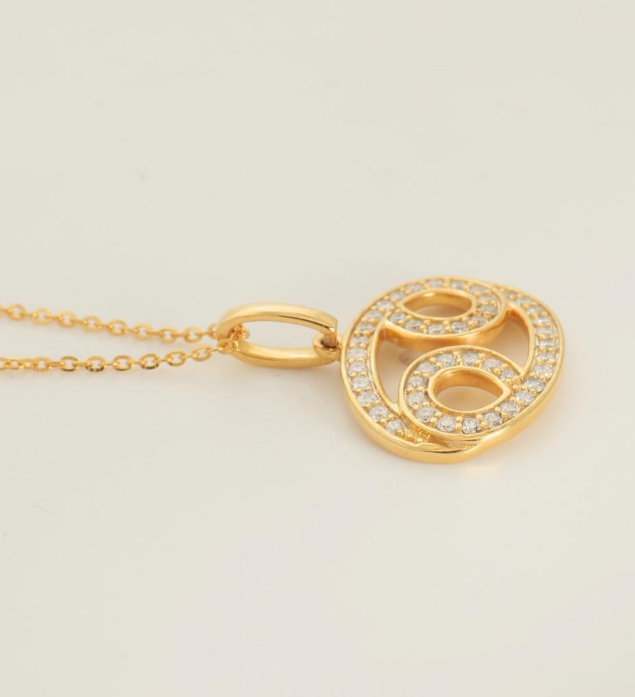 Cancer Horoscope Diamond Necklace in 14K Solid Gold (Certified) In New Condition For Sale In New Delhi, DL
